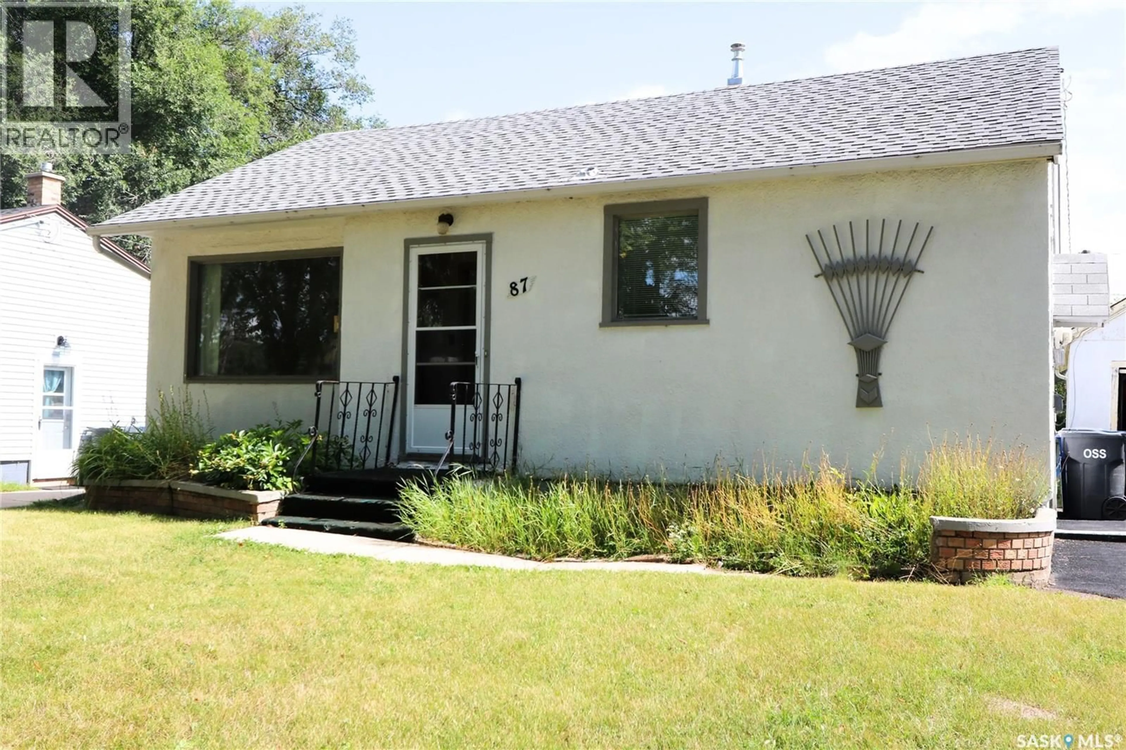 Home with vinyl exterior material, street for 87 JAMES AVENUE, Yorkton Saskatchewan S3N2C3