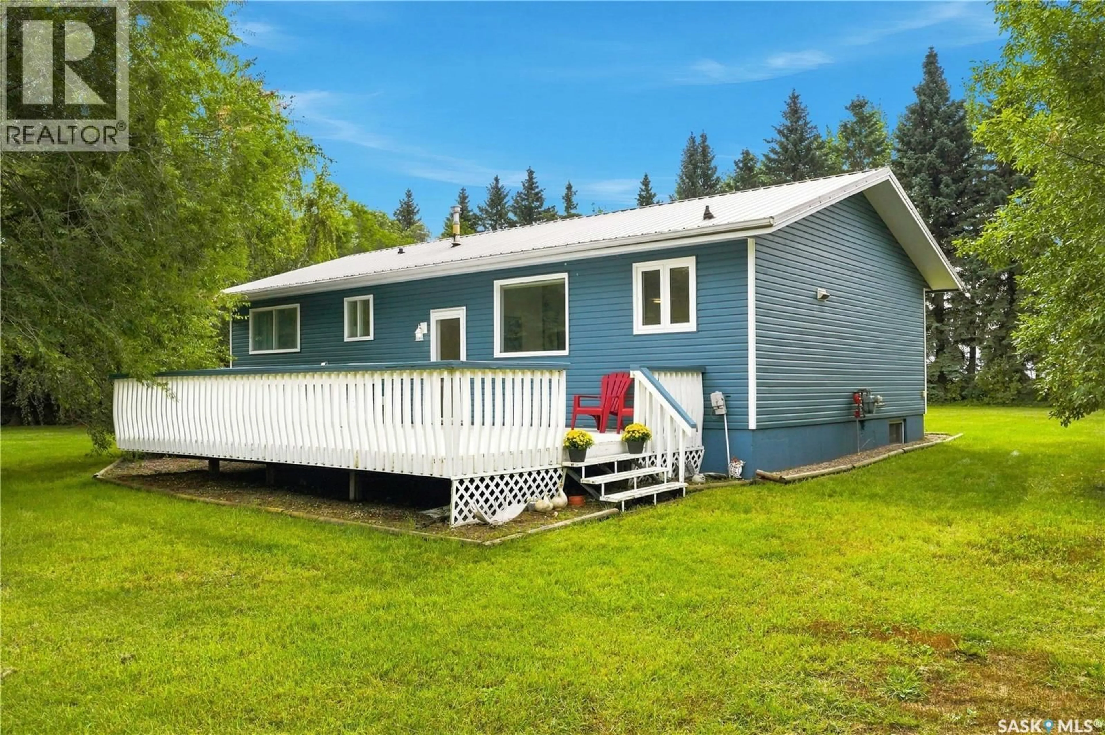 Home with vinyl exterior material, unknown for BELLAVANCE ACREAGE, North Battleford Rm No. 437 Saskatchewan S9A2Y7