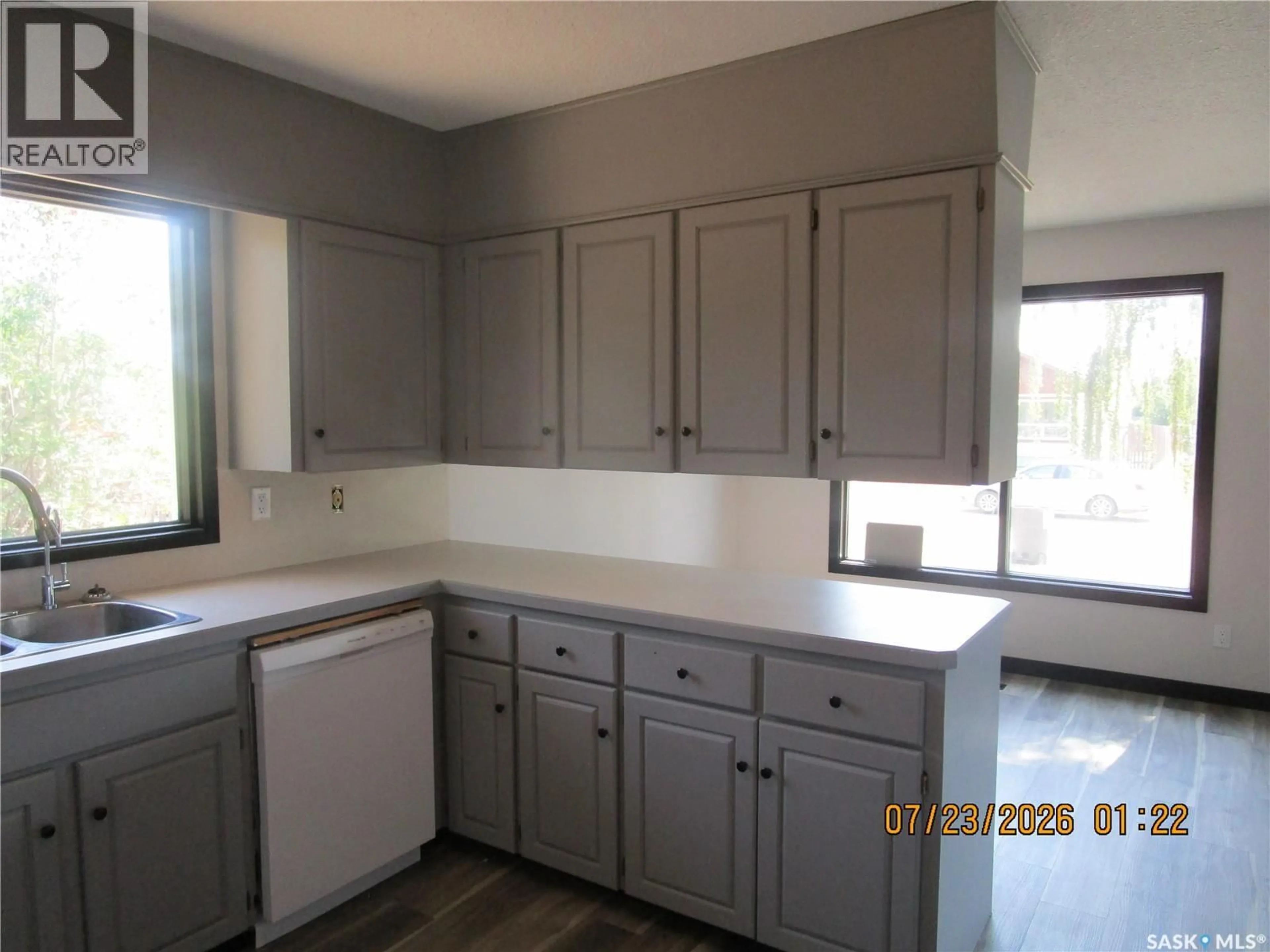 Standard kitchen, unknown for 226 WESTVIEW DRIVE, Coronach Saskatchewan S0H0Z0