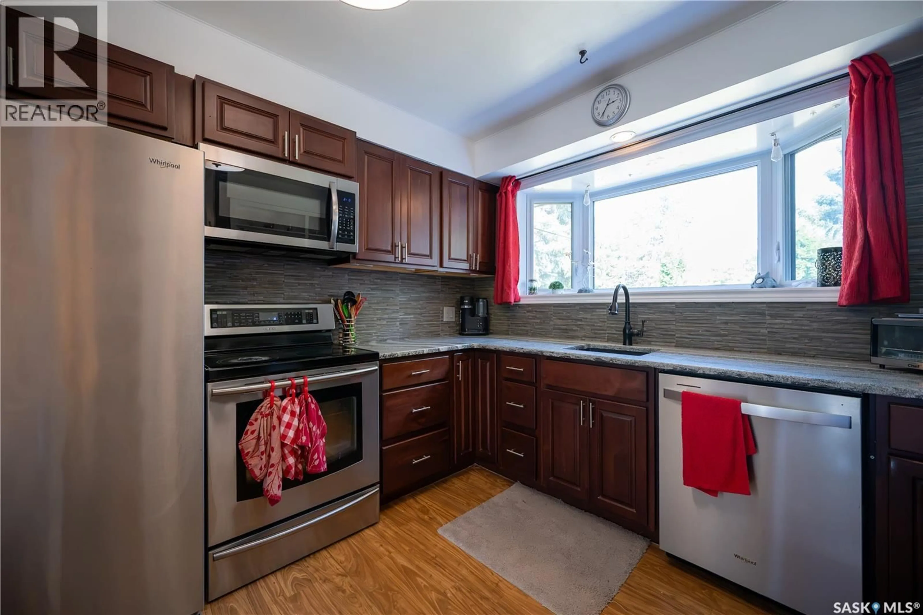 Standard kitchen, unknown for 217 FOURTH AVENUE, Yorkton Saskatchewan S3N1B7