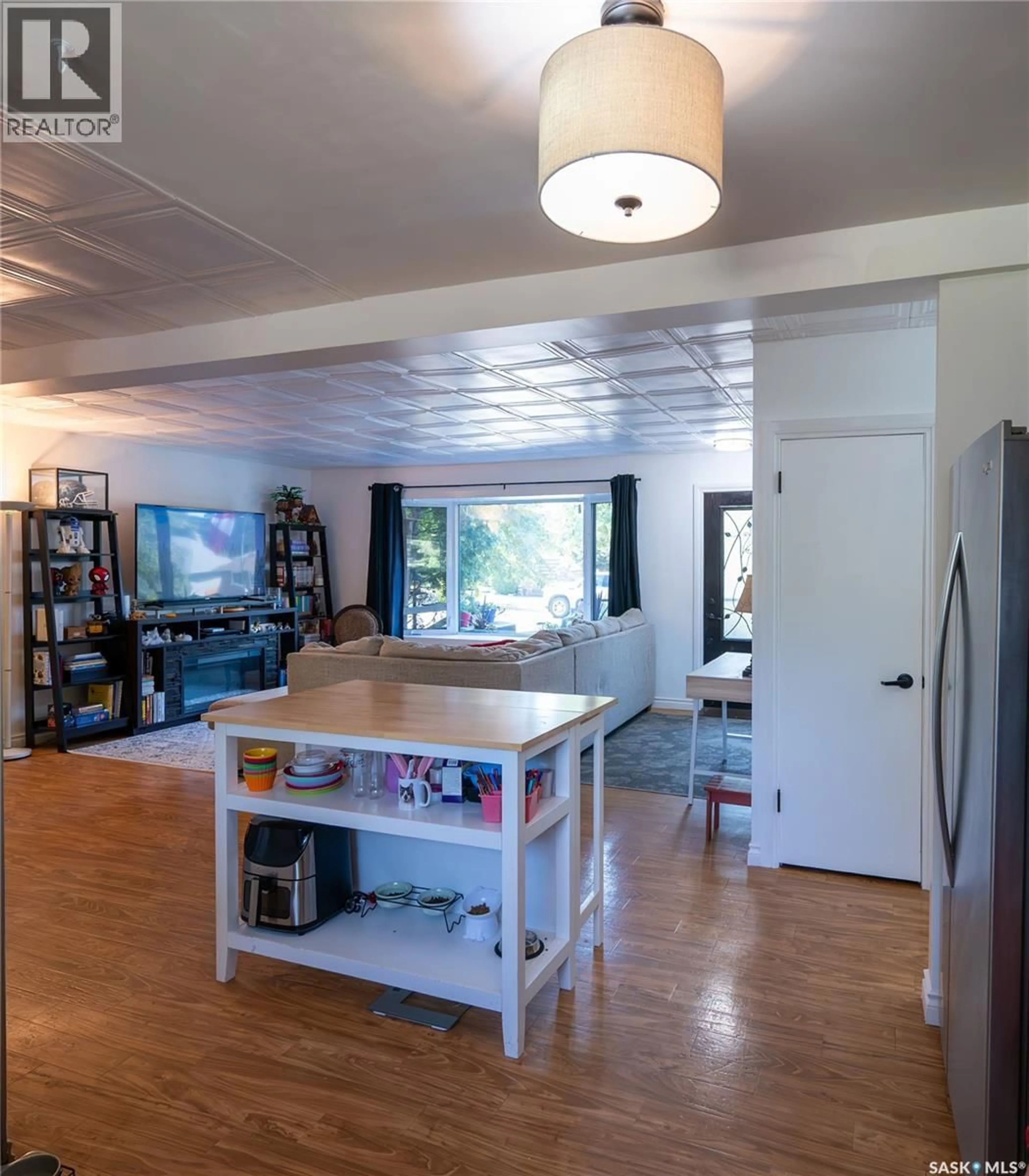 Open concept kitchen, unknown for 217 FOURTH AVENUE, Yorkton Saskatchewan S3N1B7