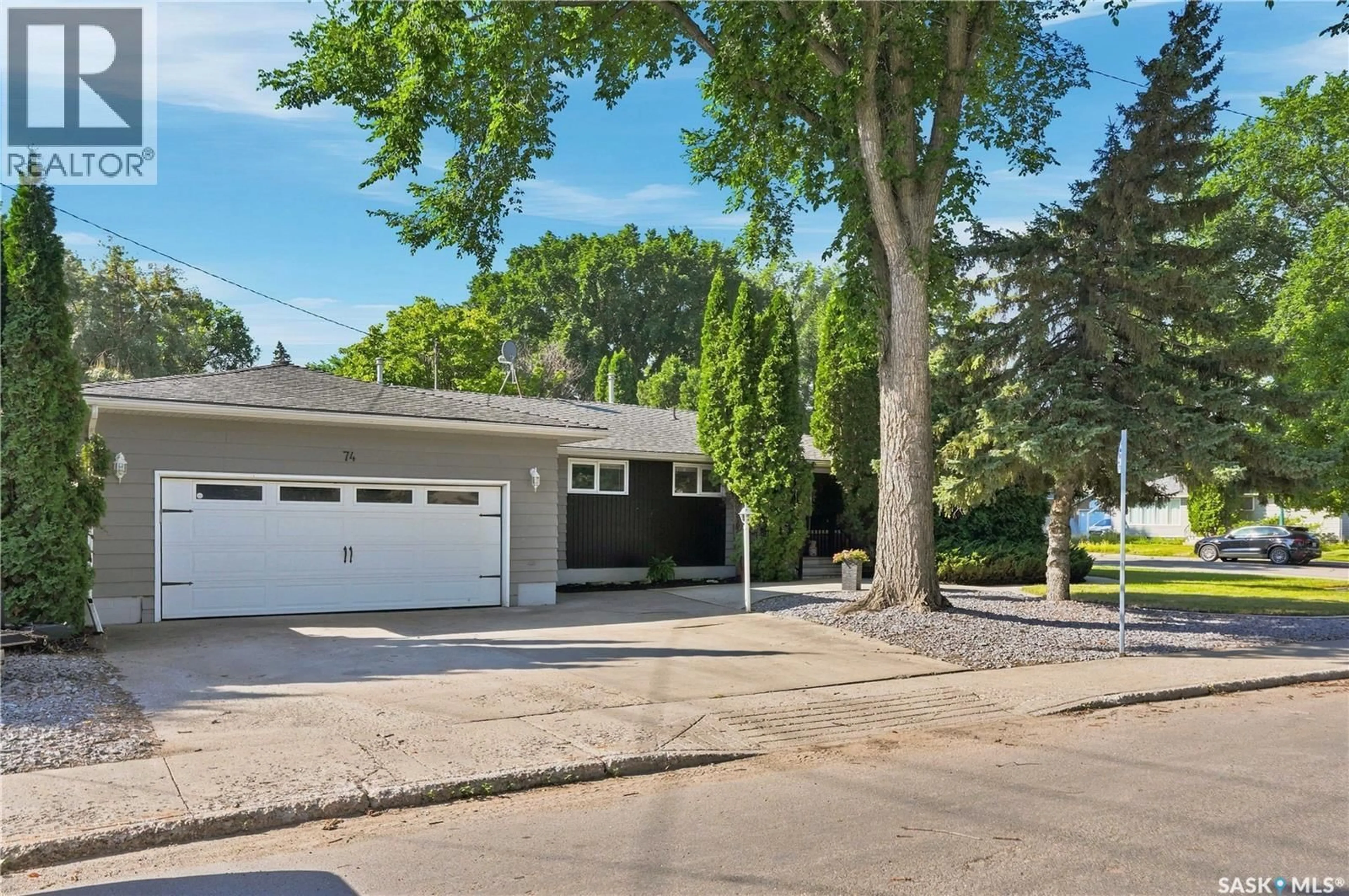 Unknown for 74 MCASKILL CRESCENT, Saskatoon Saskatchewan S7J2P6
