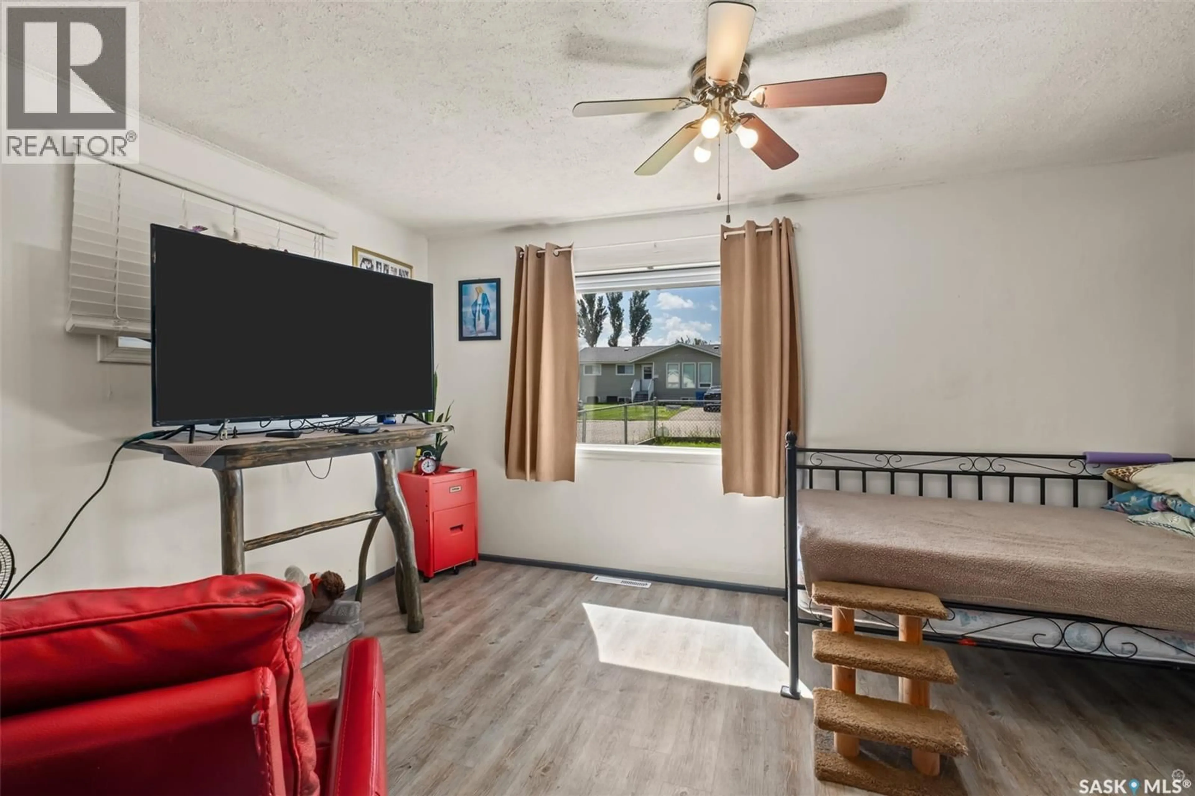Unknown for 150 31ST STREET, Prince Albert Saskatchewan S6V1Z9