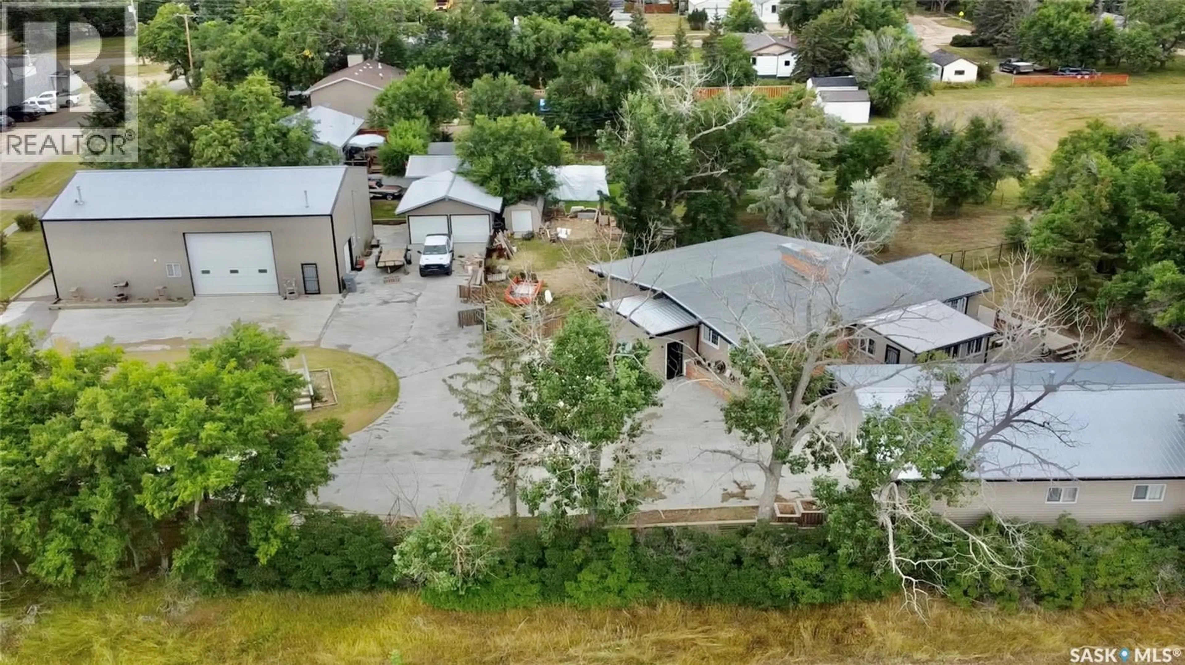 A pic from outside/outdoor area/front of a property/back of a property/a pic from drone, unknown for CHAPLIN ACREAGE, Chaplin Saskatchewan S0H0V0