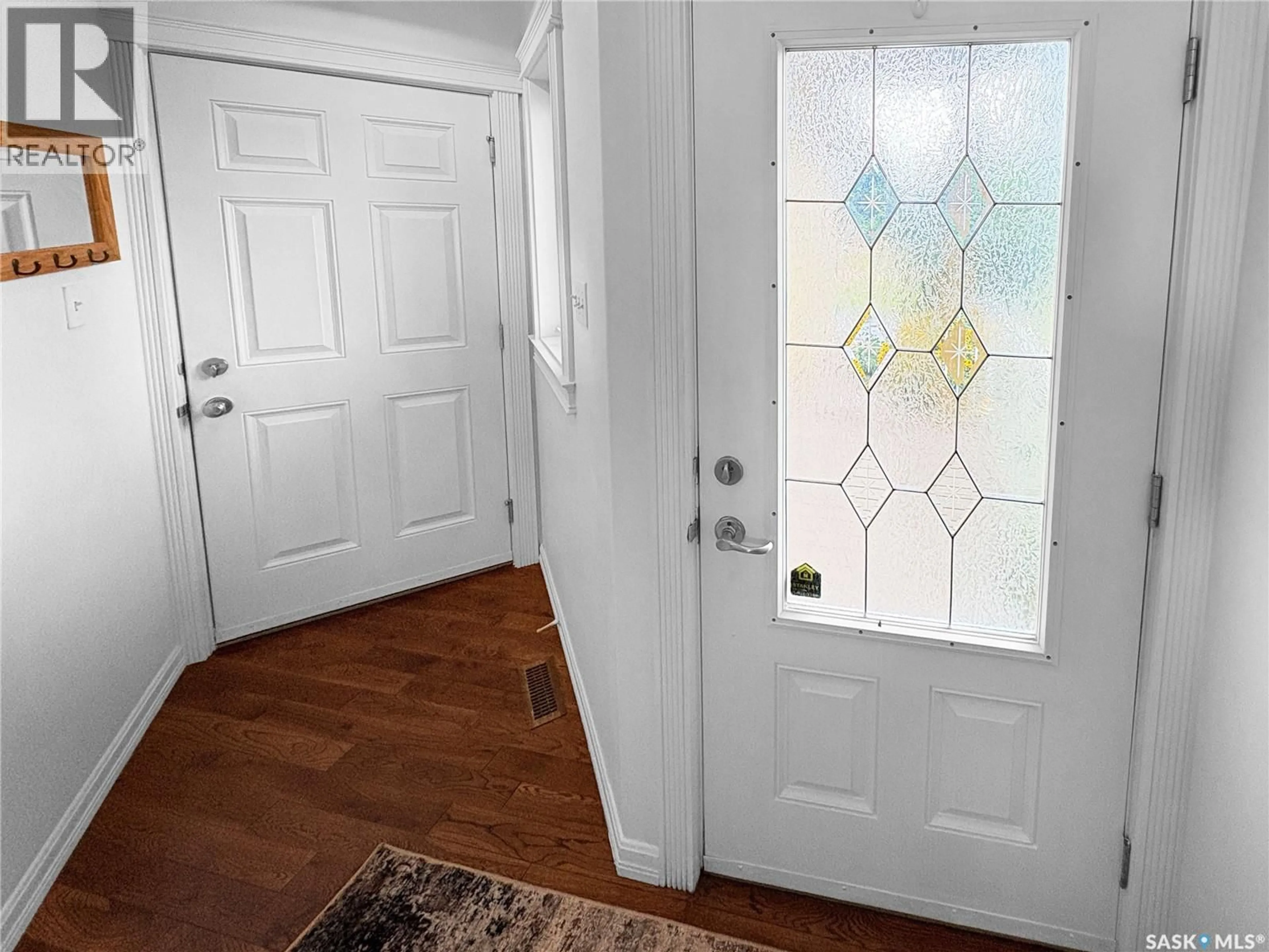 Indoor entryway for 506 2ND AVENUE PLACE, Radisson Saskatchewan S0K3L0