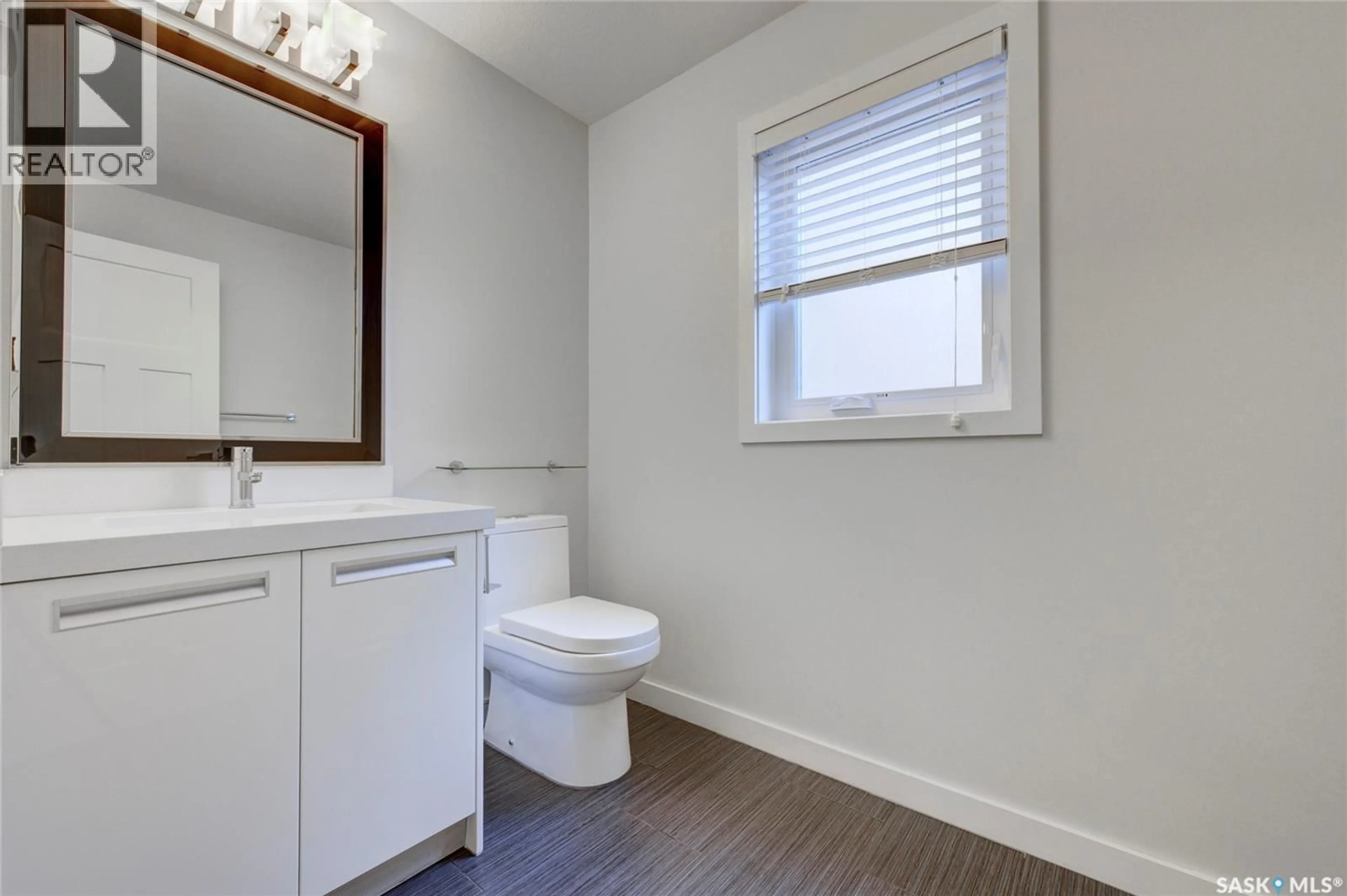 Standard bathroom, unknown for 1126 DENHAM RISE, Saskatoon Saskatchewan S7R0B2