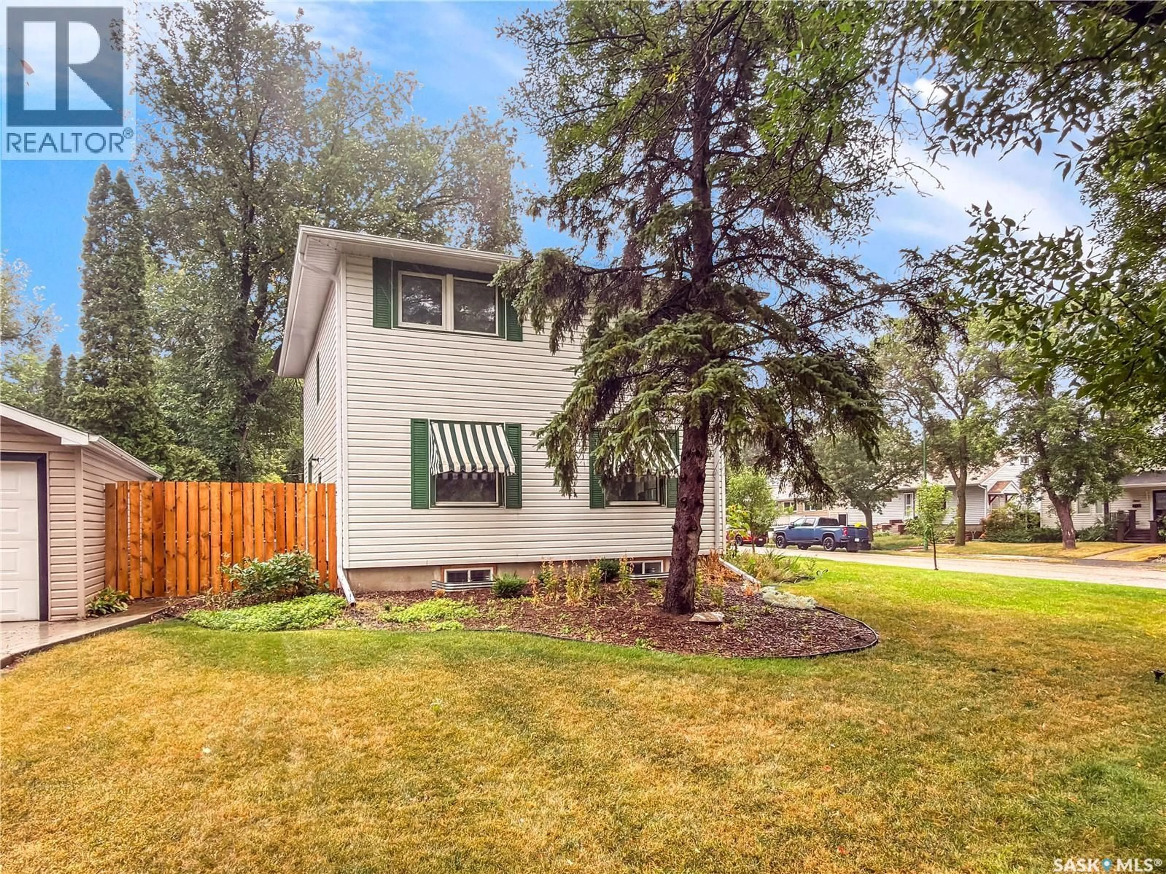 Home with vinyl exterior material, street for 3037 ARGYLE ROAD, Regina Saskatchewan S4S2B3