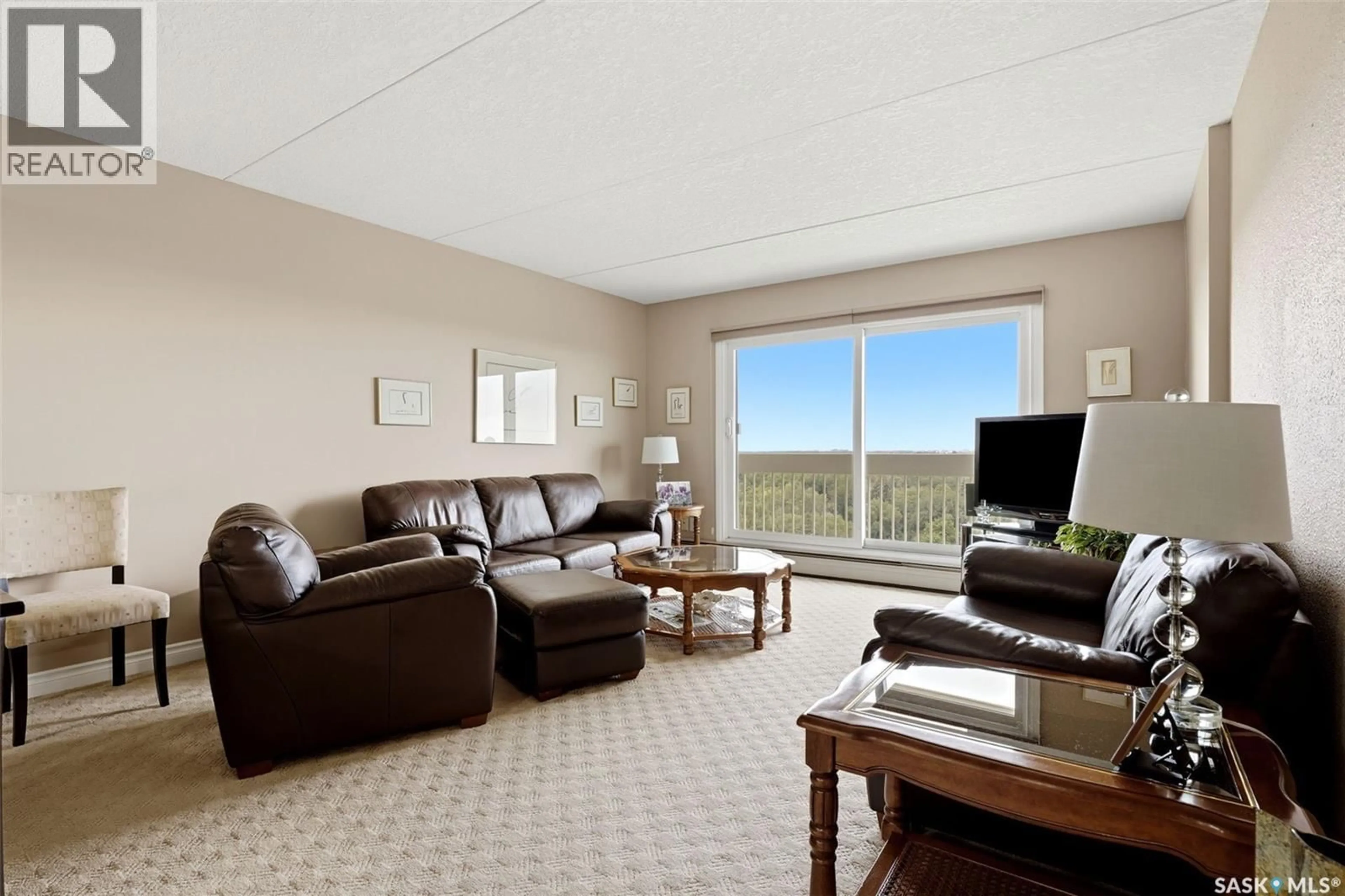 Living room with furniture, unknown for 3520 - 1001 HILLSDALE STREET, Regina Saskatchewan S4S5Z5