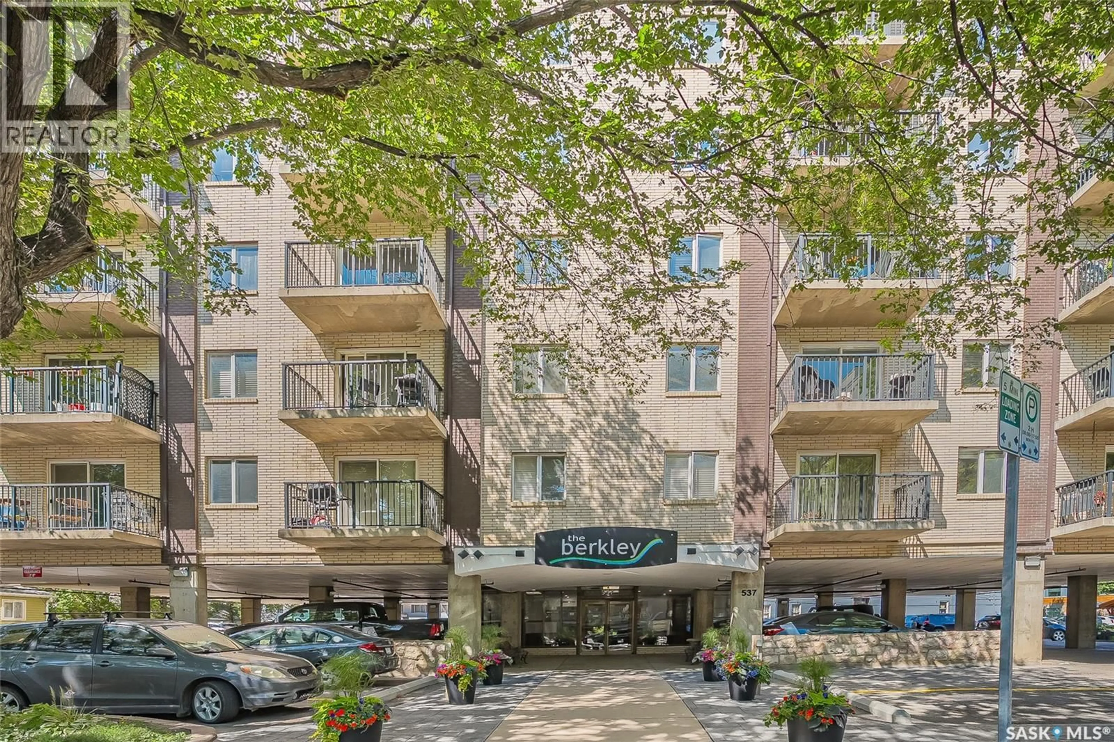 Patio, unknown for Penthouse B - 537 4TH AVENUE, Saskatoon Saskatchewan S7K2M6