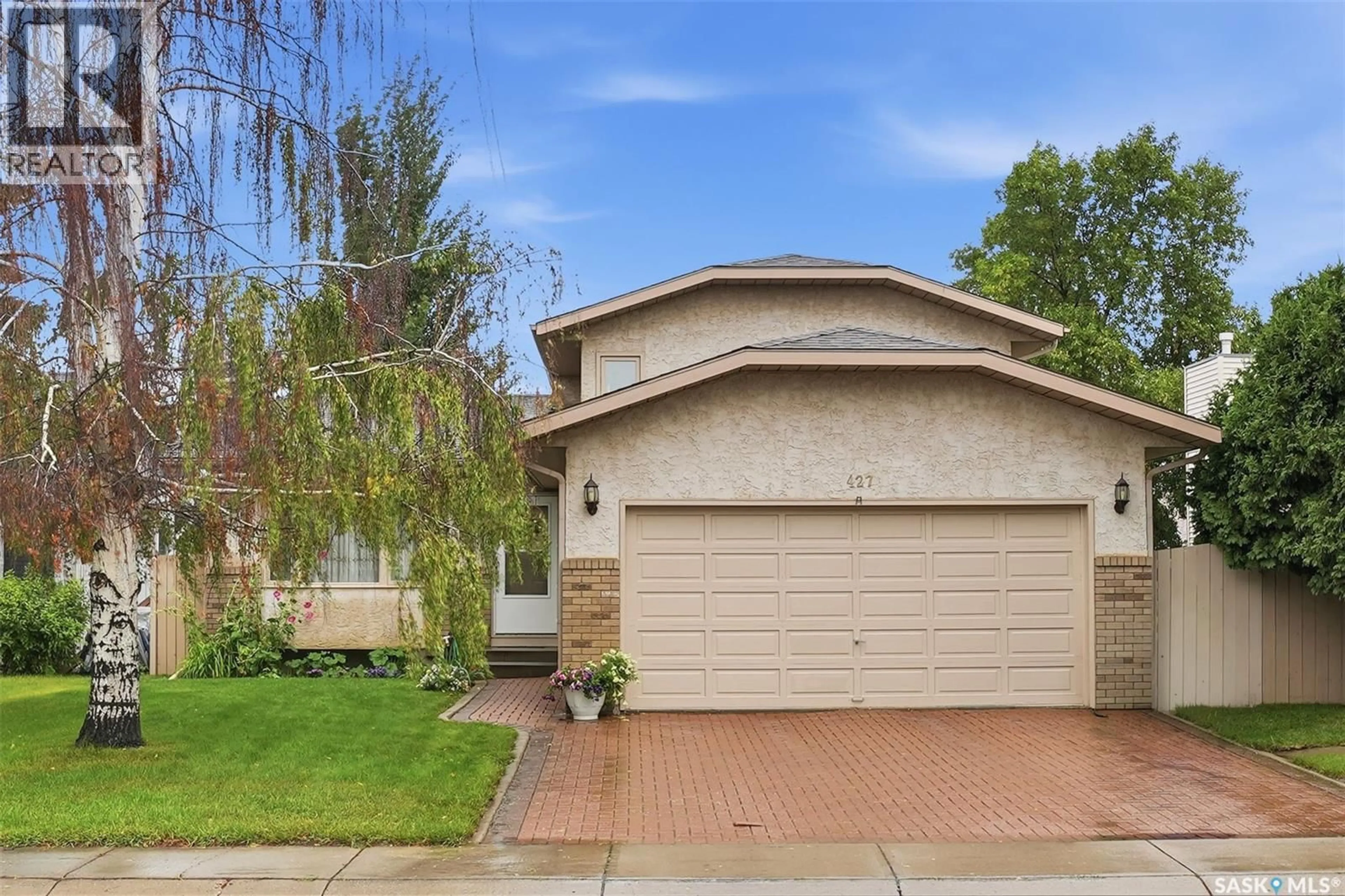 Unknown for 427 BRONSON CRESCENT, Saskatoon Saskatchewan S7J5E4