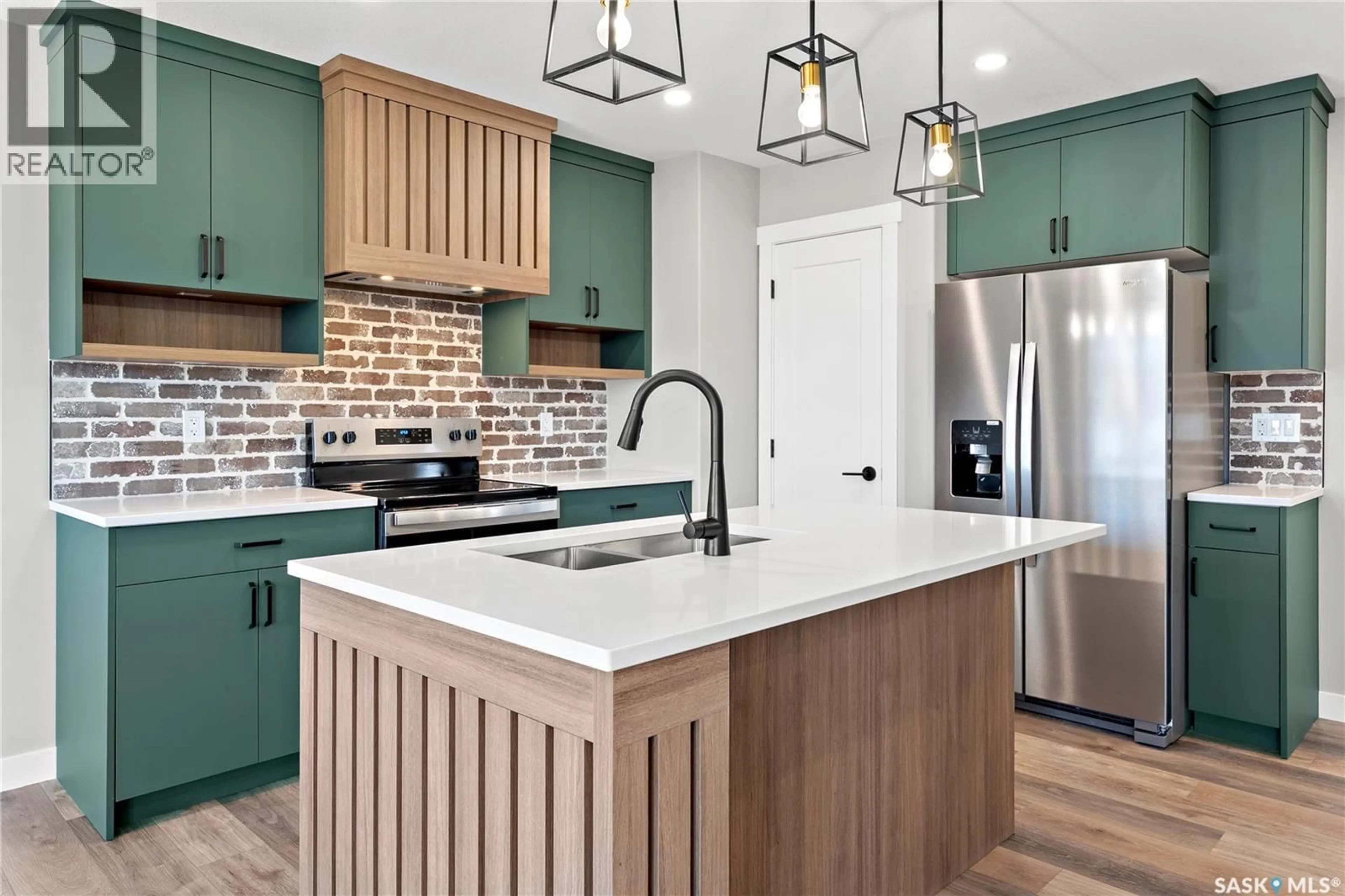 Contemporary kitchen, unknown for 110 FORTOSKY MANOR, Saskatoon Saskatchewan S7M5X2