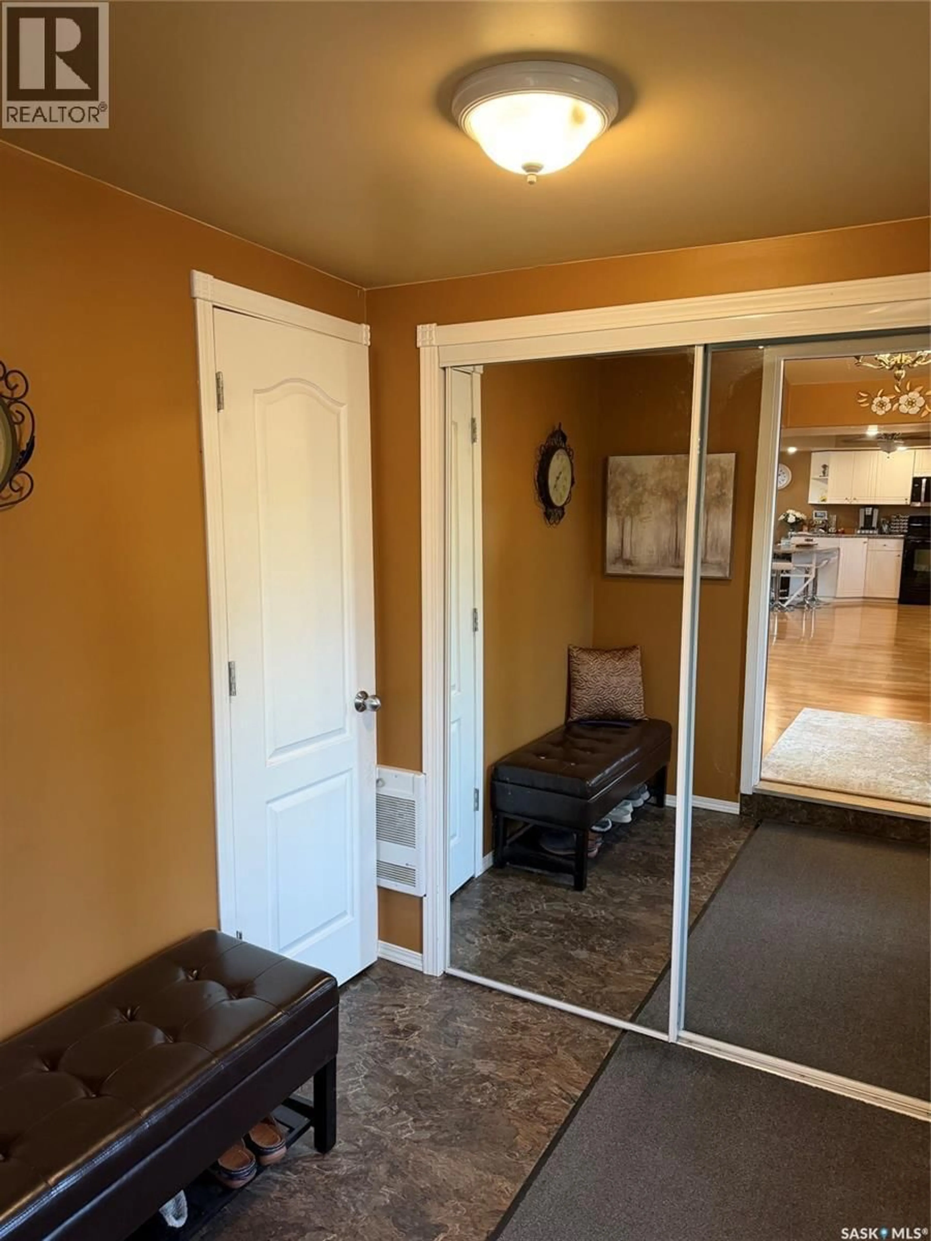 Indoor entryway for 1102 ALFRED STREET, Cochin Saskatchewan S0M0L0