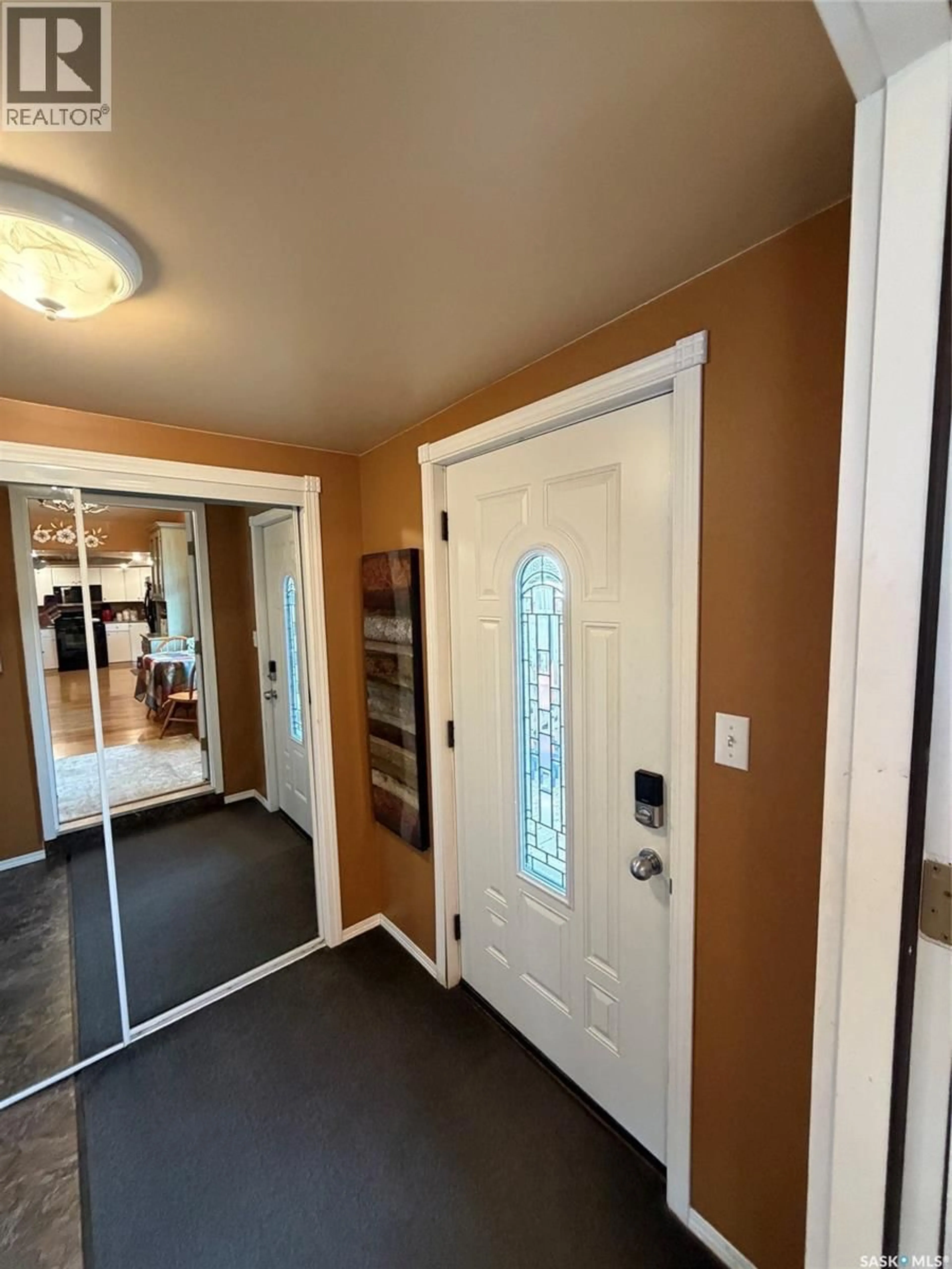 Indoor entryway for 1102 ALFRED STREET, Cochin Saskatchewan S0M0L0
