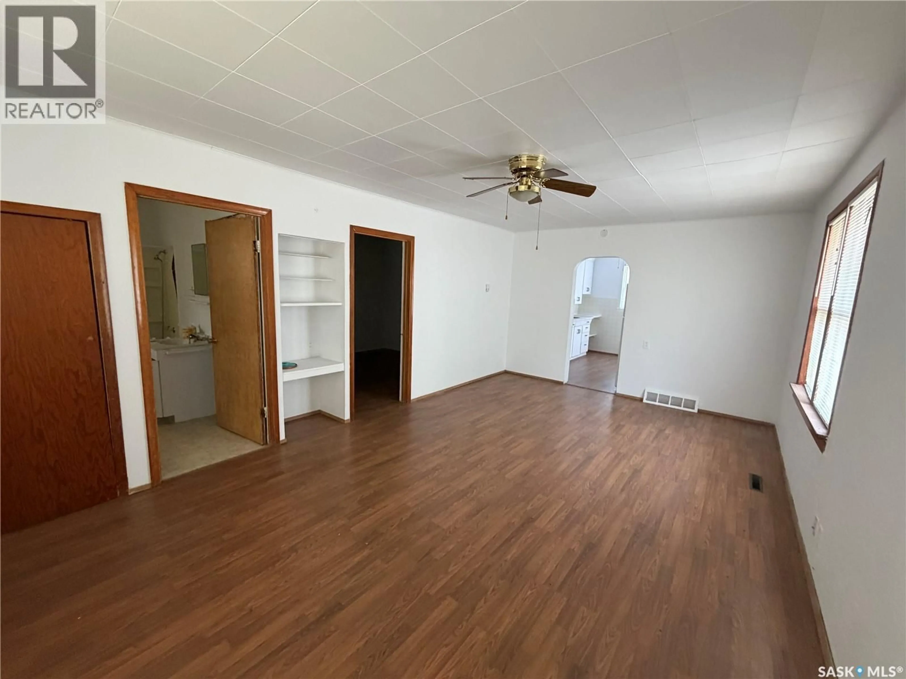 A pic of a room for 109 1ST AVENUE, Young Saskatchewan S0K4Y0