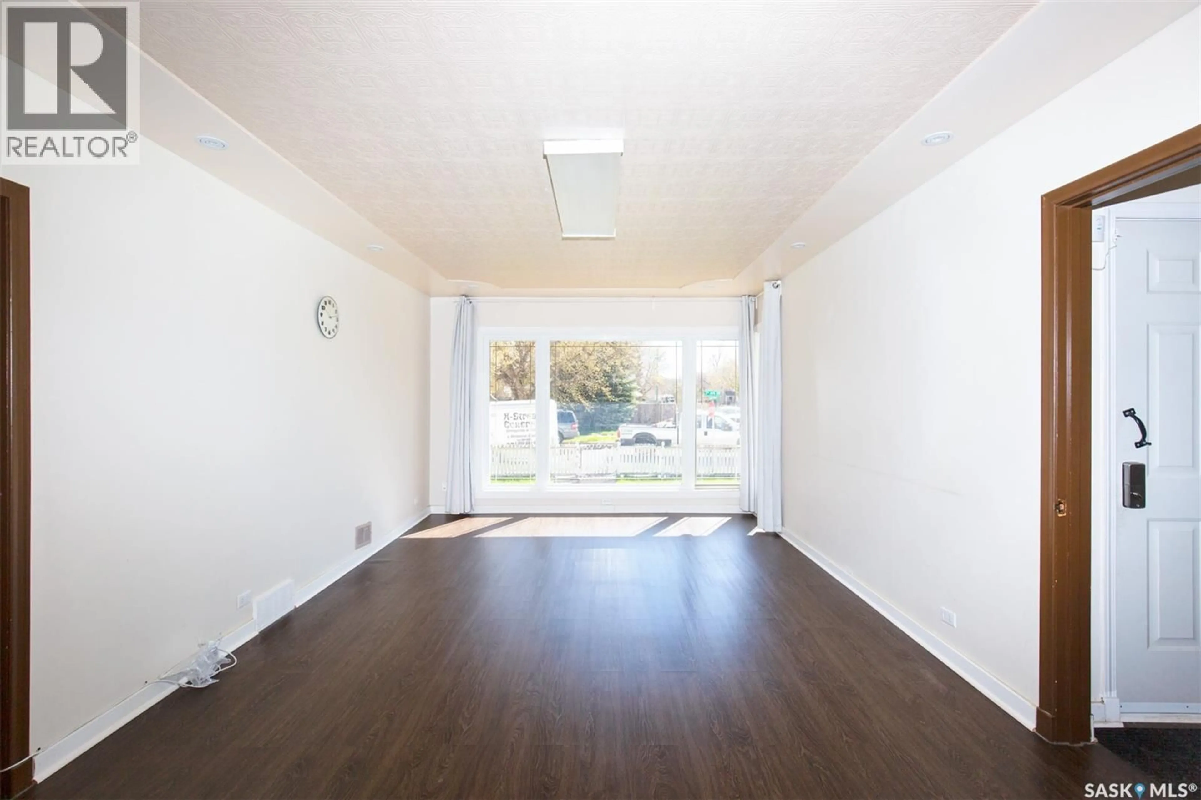 A pic of a room for 1204 3RD AVENUE, Moose Jaw Saskatchewan S6H3V3
