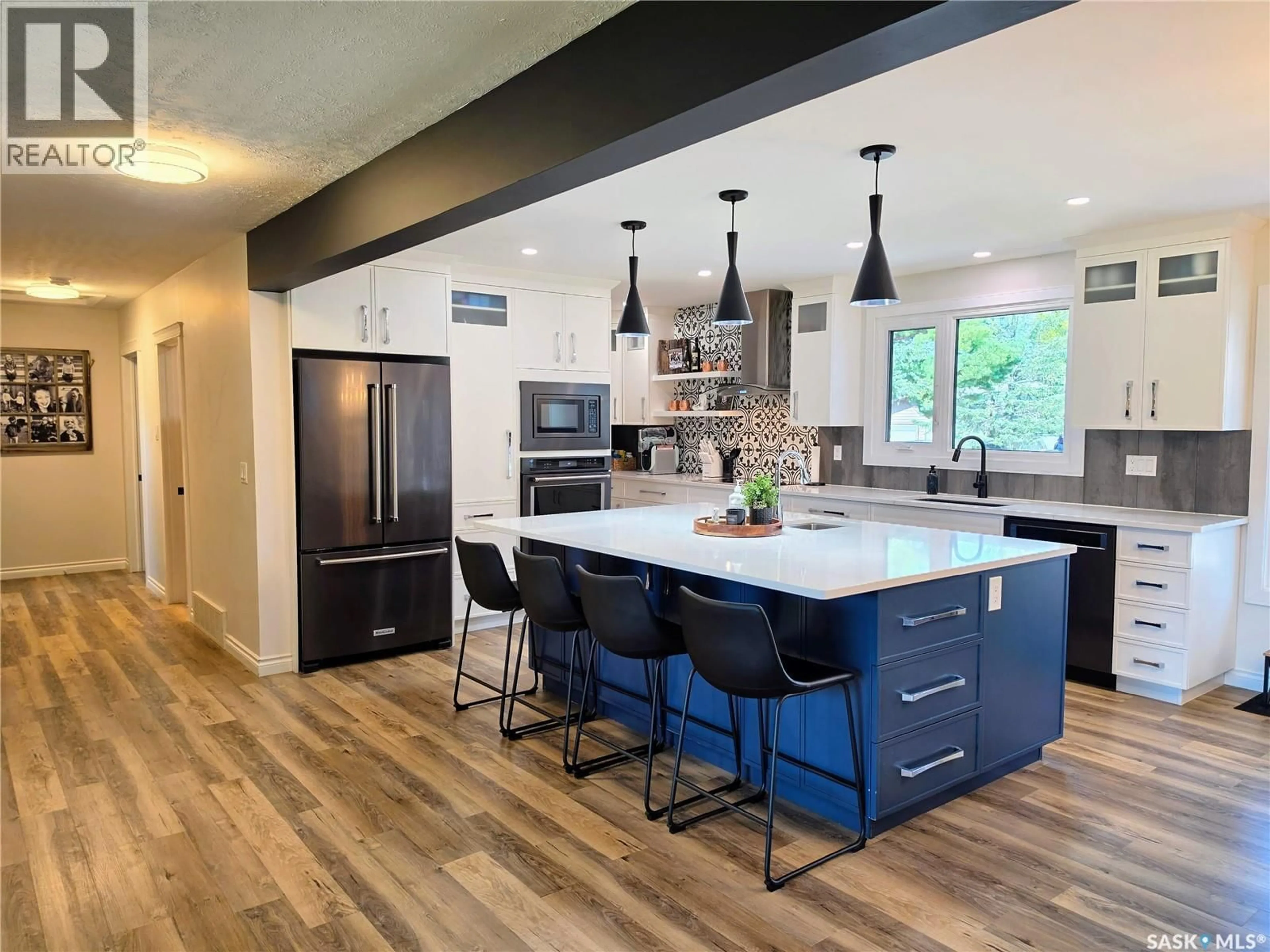 Contemporary kitchen, unknown for 22 CROCUS PLACE, Lanigan Saskatchewan S0K2M0