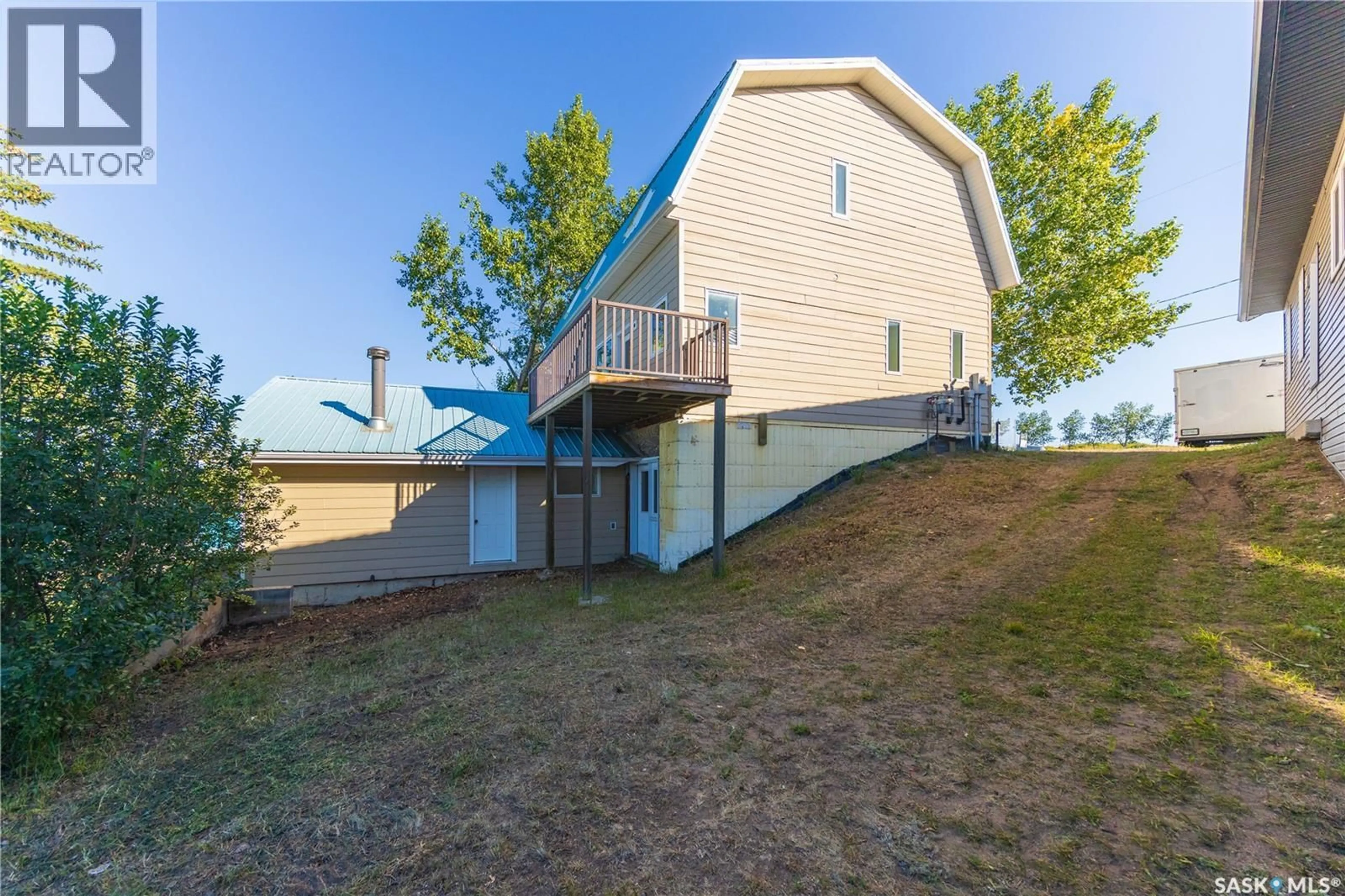 Patio, building for 11 MACKLIN LAKE REGIONAL PARK, Eye Hill Rm No. 382 Saskatchewan S0L2C0