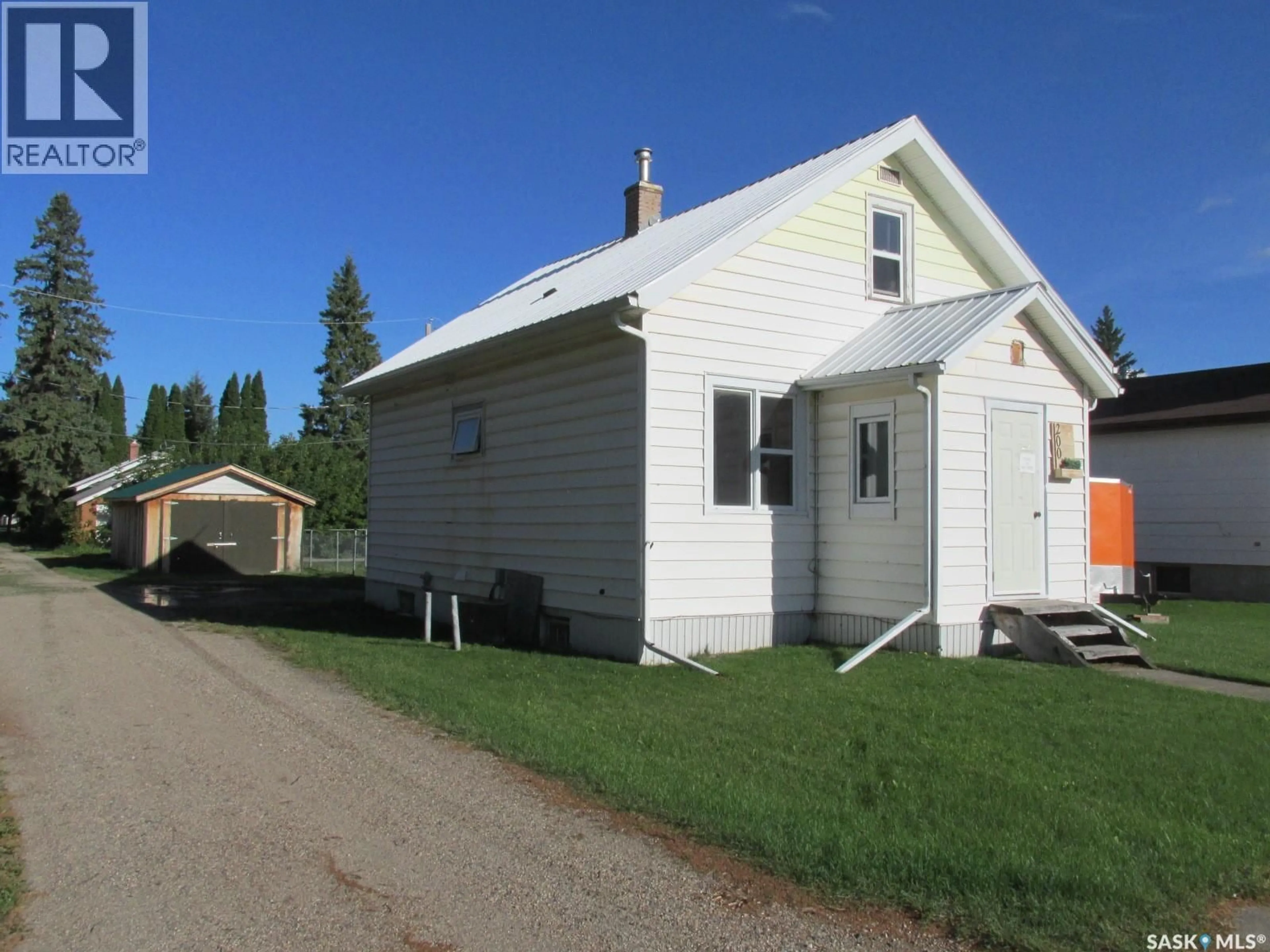 Unknown for 200 GULOIEN AVENUE, White Fox Saskatchewan S0J3B0
