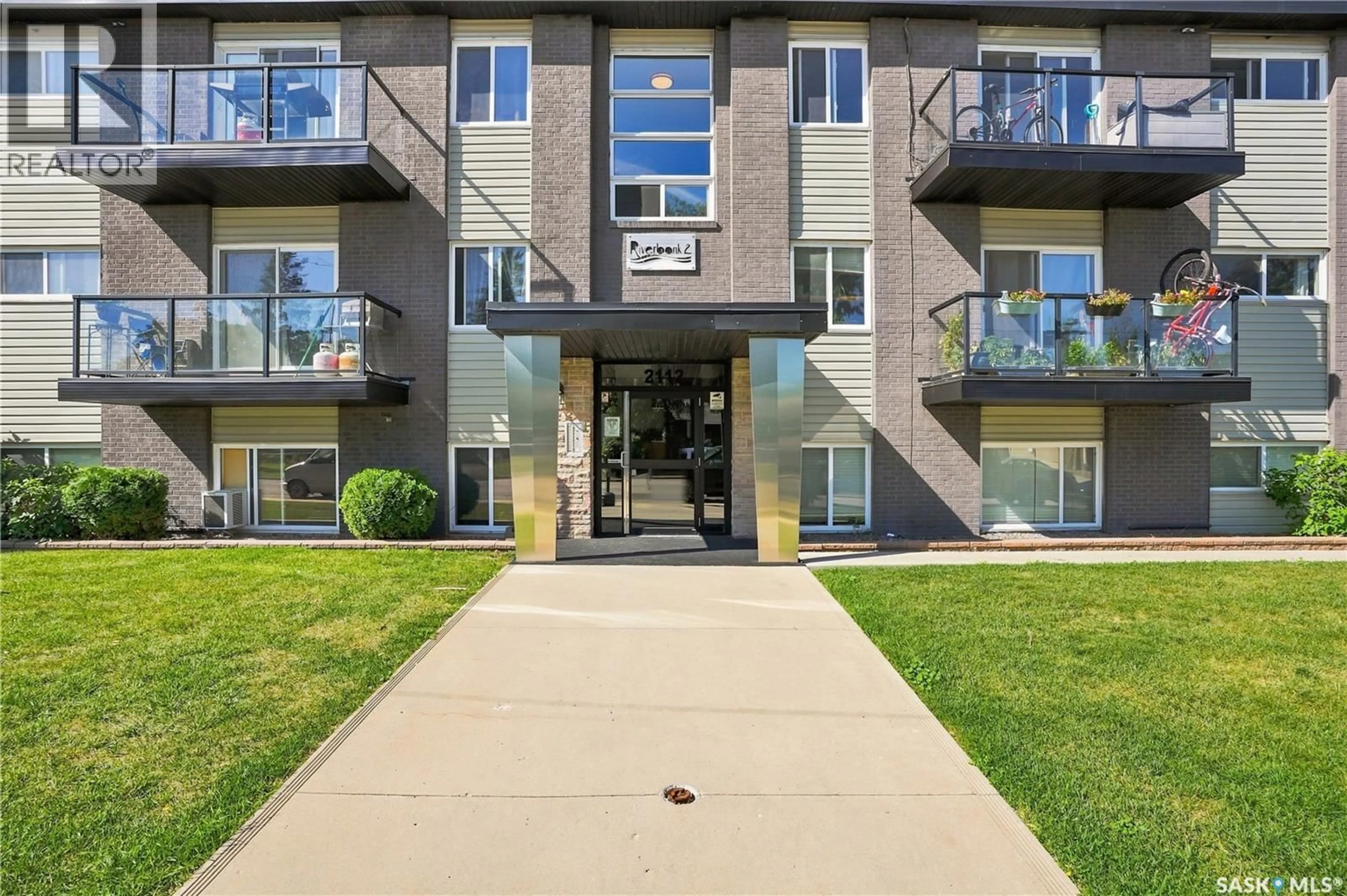 Patio, unknown for 23 2112 STE CECILIA AVENUE, Saskatoon Saskatchewan S7M0P2