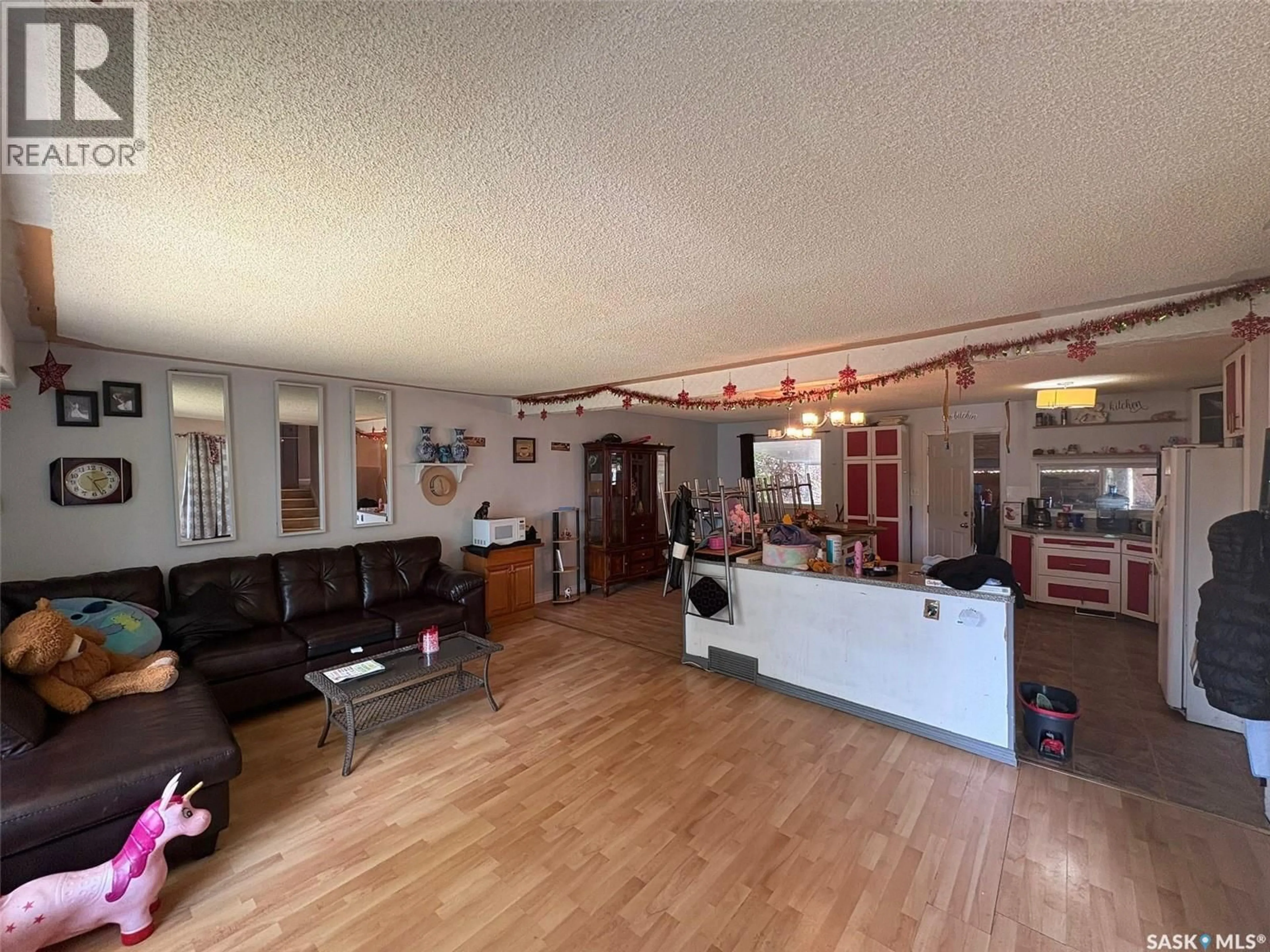 A pic of a room for 317 HALIFAX STREET, Regina Saskatchewan S4R1T1