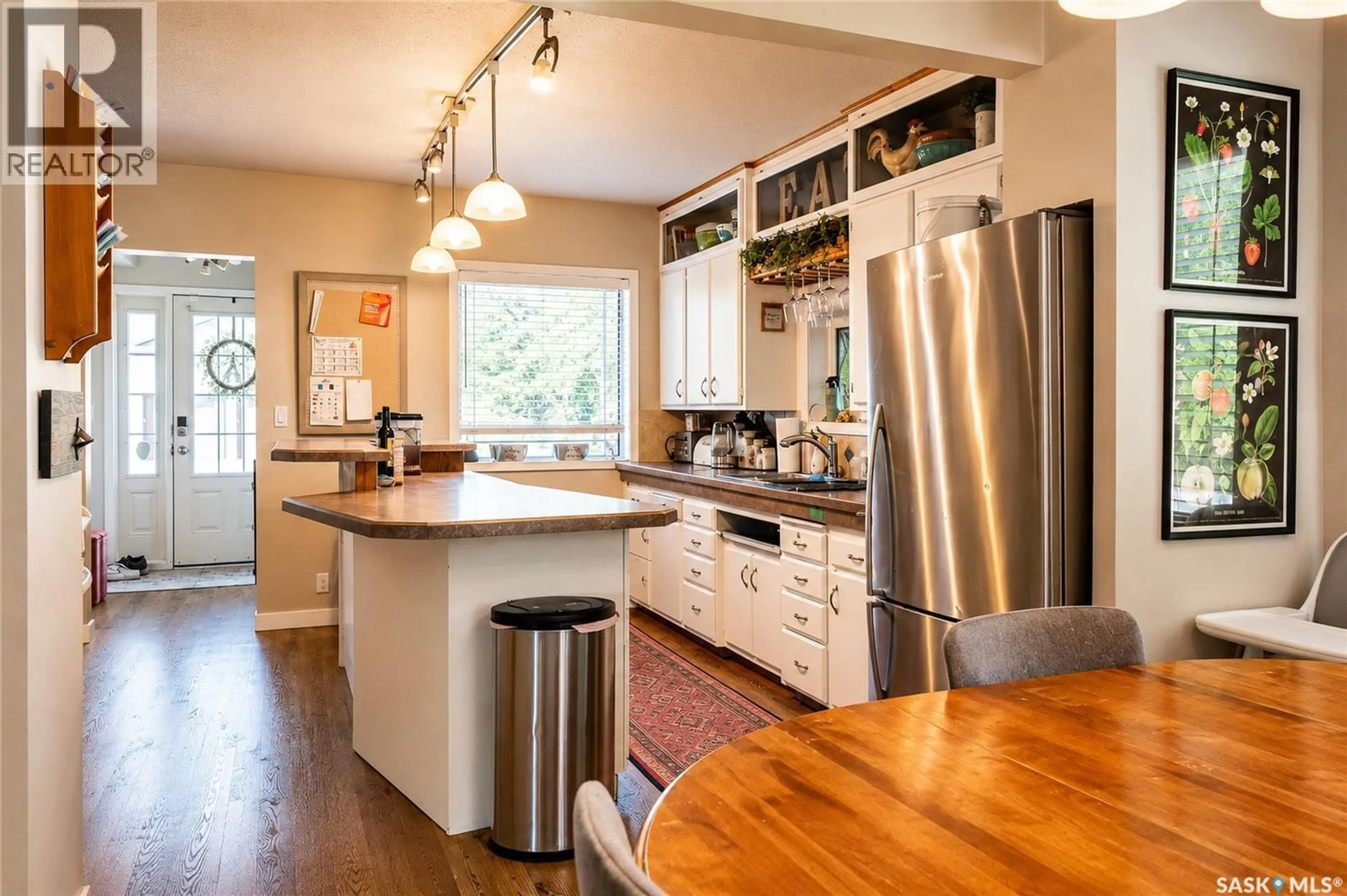 Open concept kitchen, unknown for 608 2ND AVENUE, Cudworth Saskatchewan S0K1B0