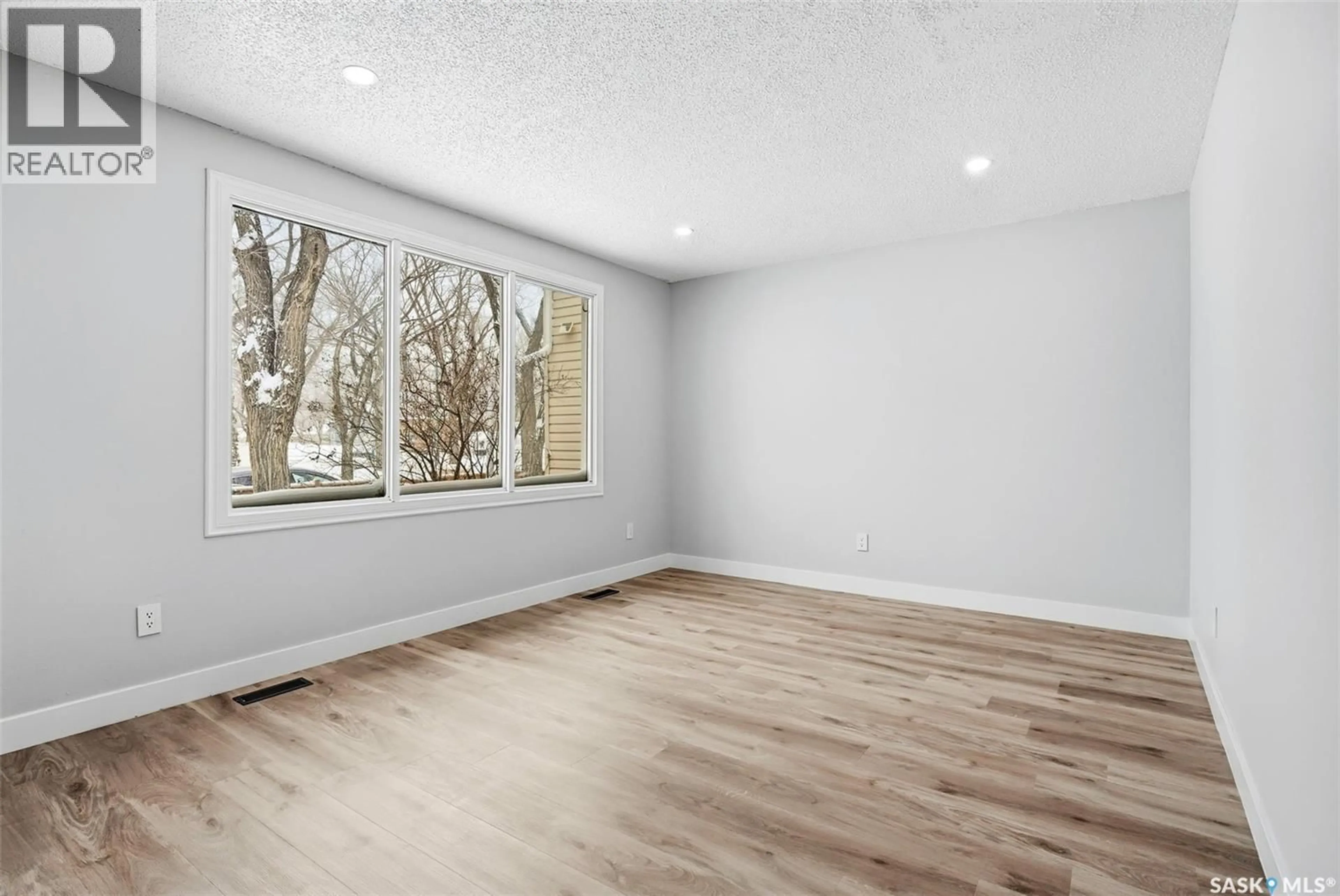 A pic of a room for 1909 MONTREAL STREET, Regina Saskatchewan S4P1L4