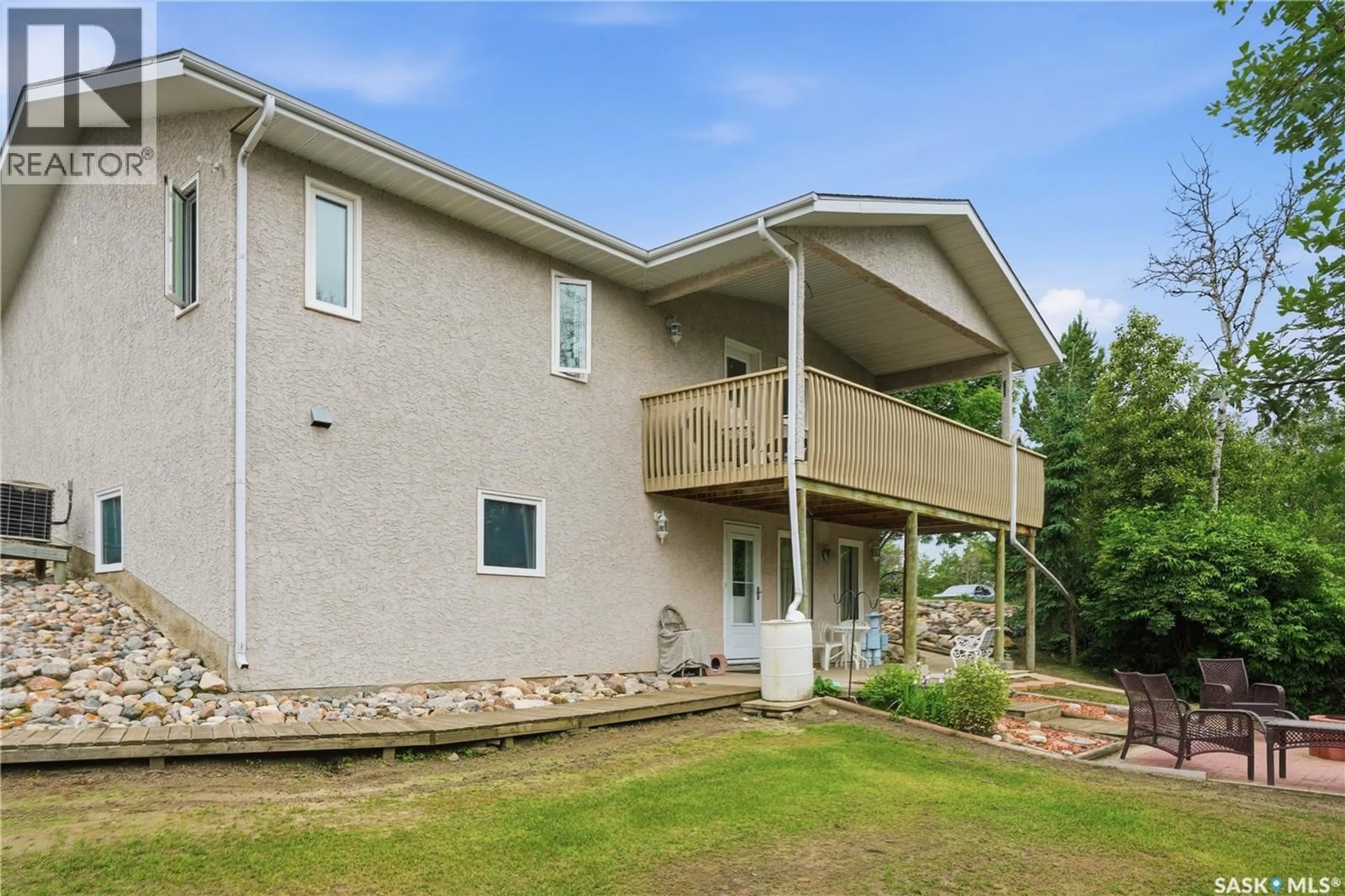 Patio, mountain view for EVERGREEN ACRES, Vanscoy Rm No. 345 Saskatchewan S0L3J0