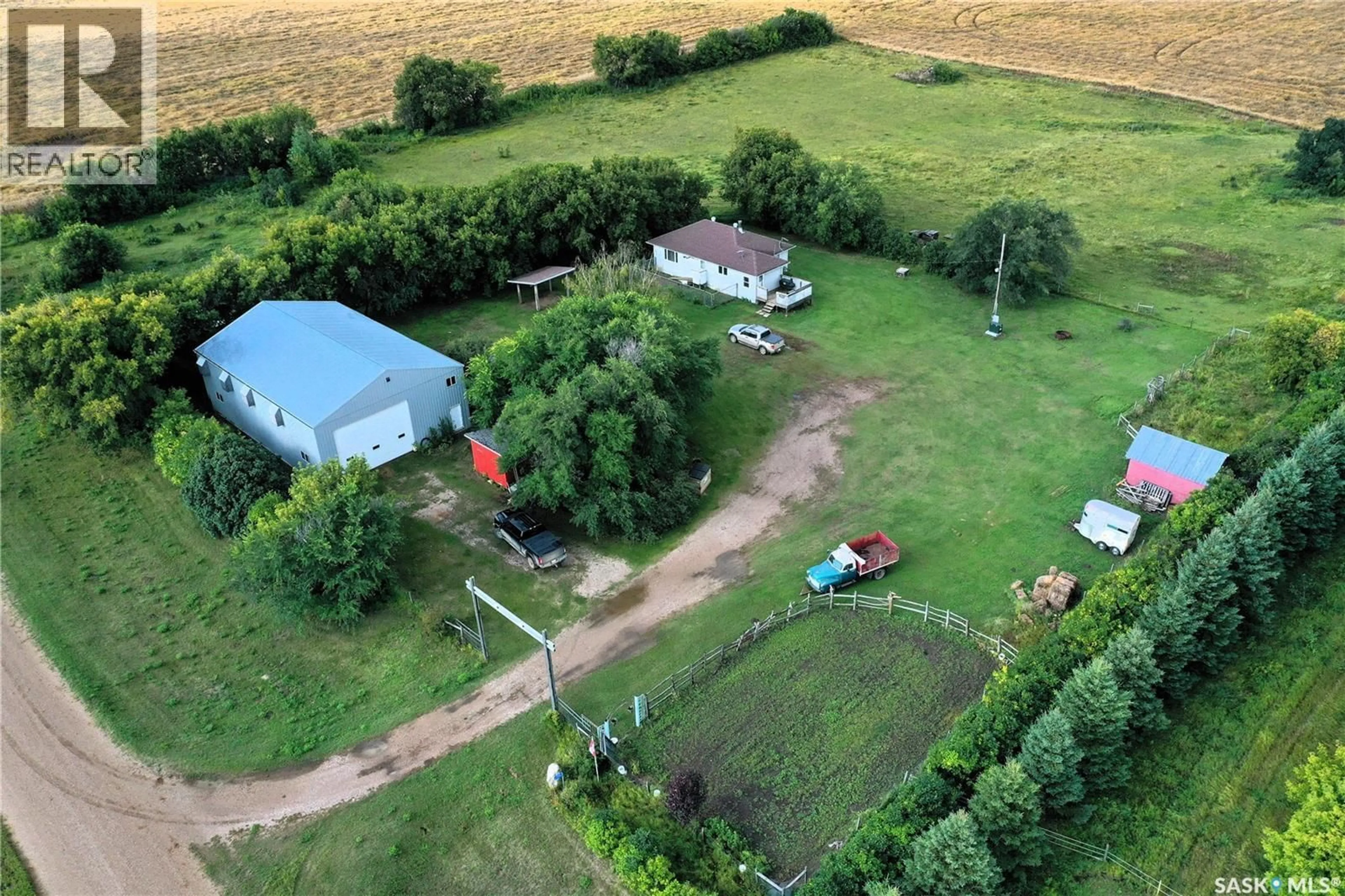 A pic from outside/outdoor area/front of a property/back of a property/a pic from drone, unknown for GRANDFIELD ACREAGE, Nipawin Rm No. 487 Saskatchewan S0E0W0