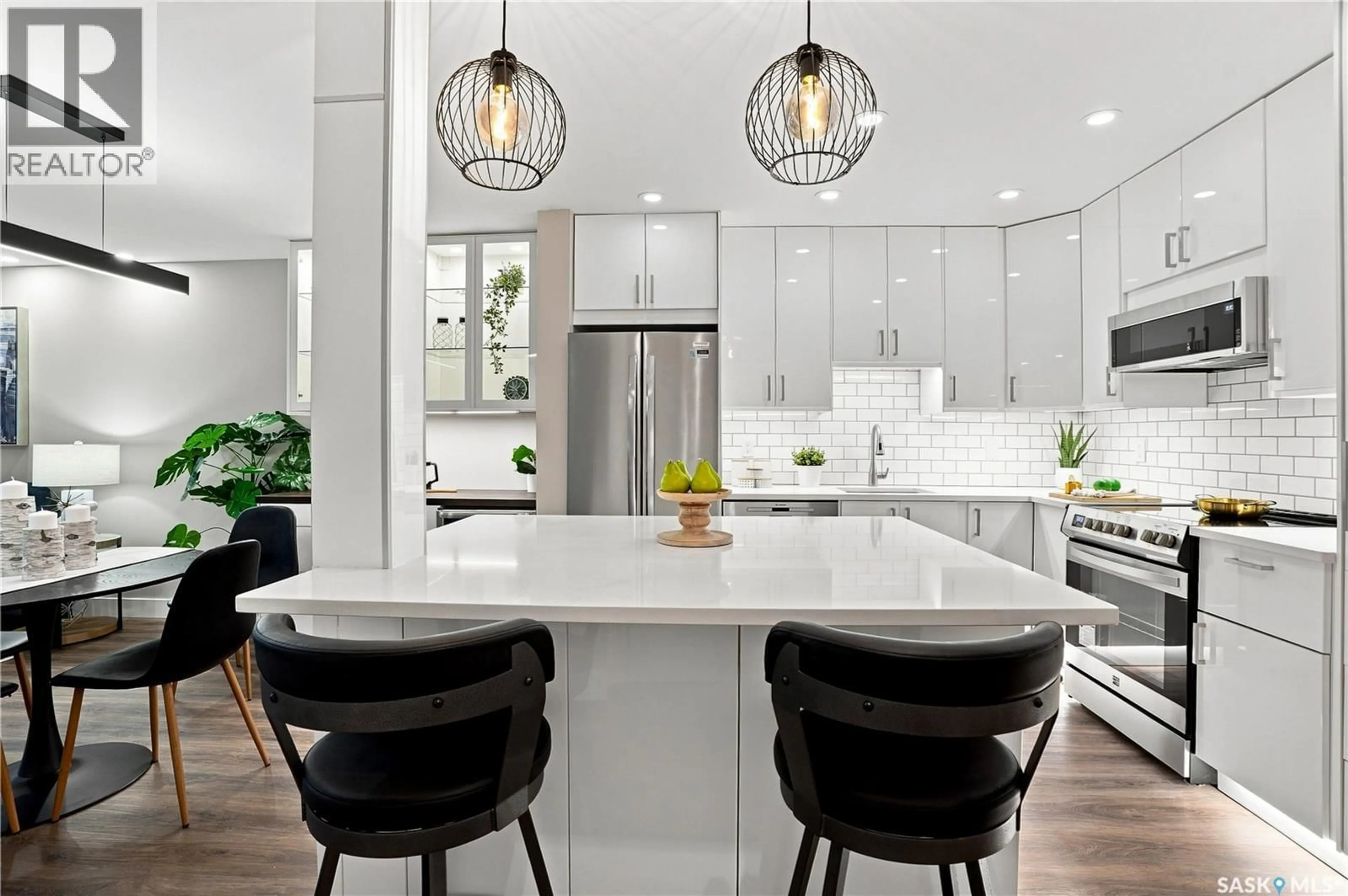 Contemporary kitchen, ceramic/tile floor for 105 - 410 MAIN STREET, Saskatoon Saskatchewan S7N0B8
