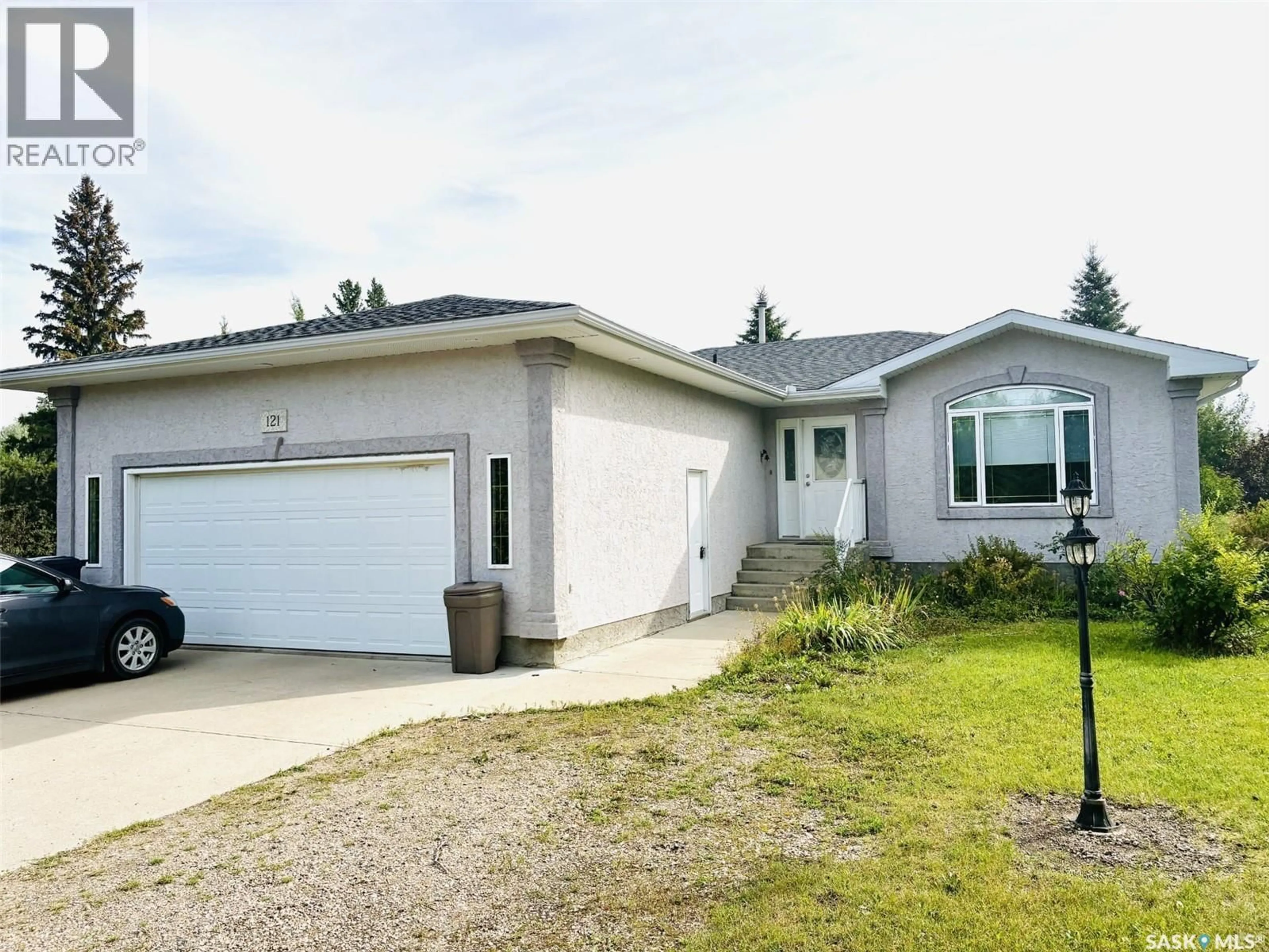 Home with vinyl exterior material, street for 121 FRANK AVENUE, Orkney Rm No. 244 Saskatchewan S3N1W8