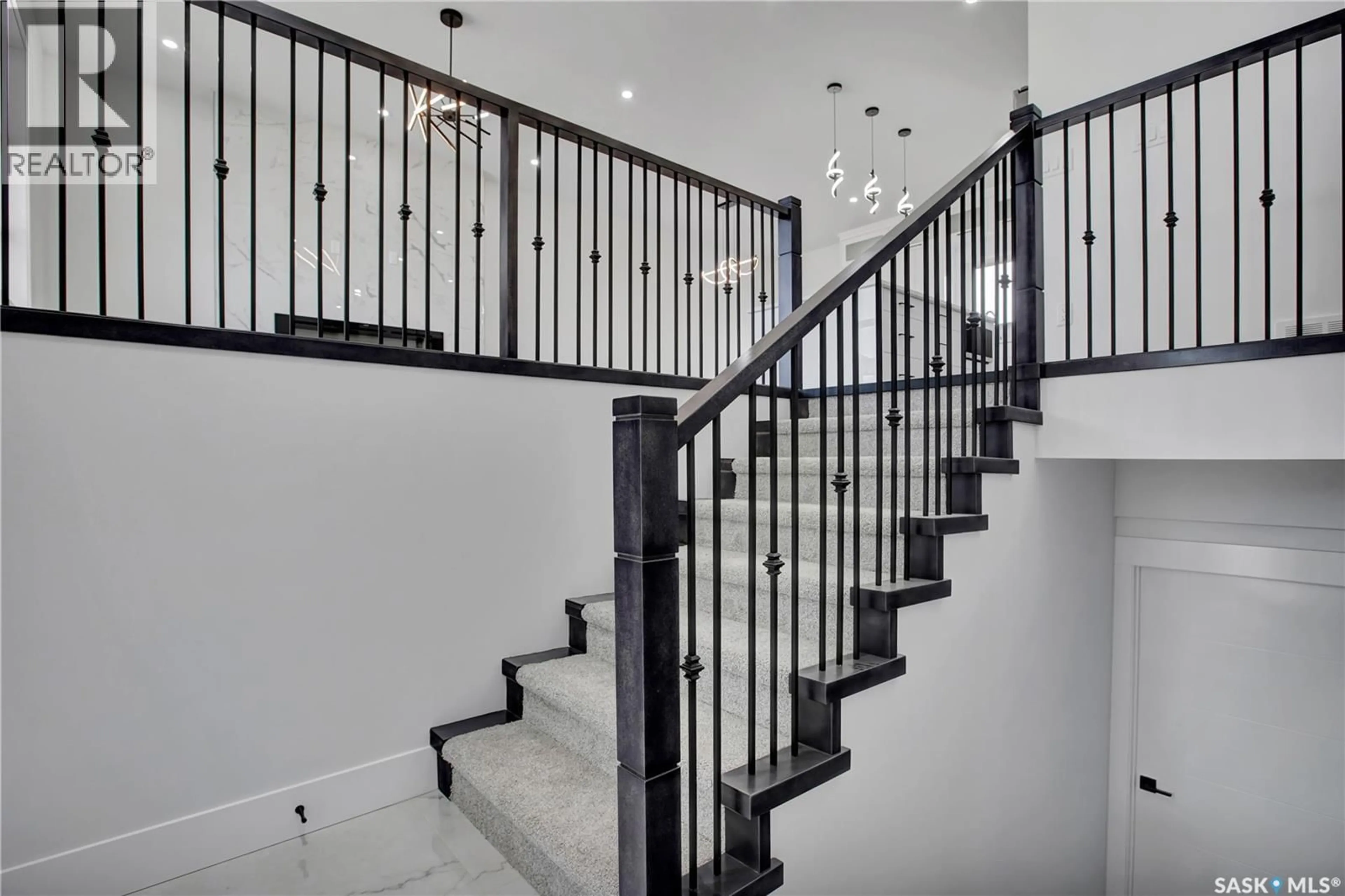 Stairs for 836 BALLESTEROS CRESCENT, Warman Saskatchewan S0K4S4