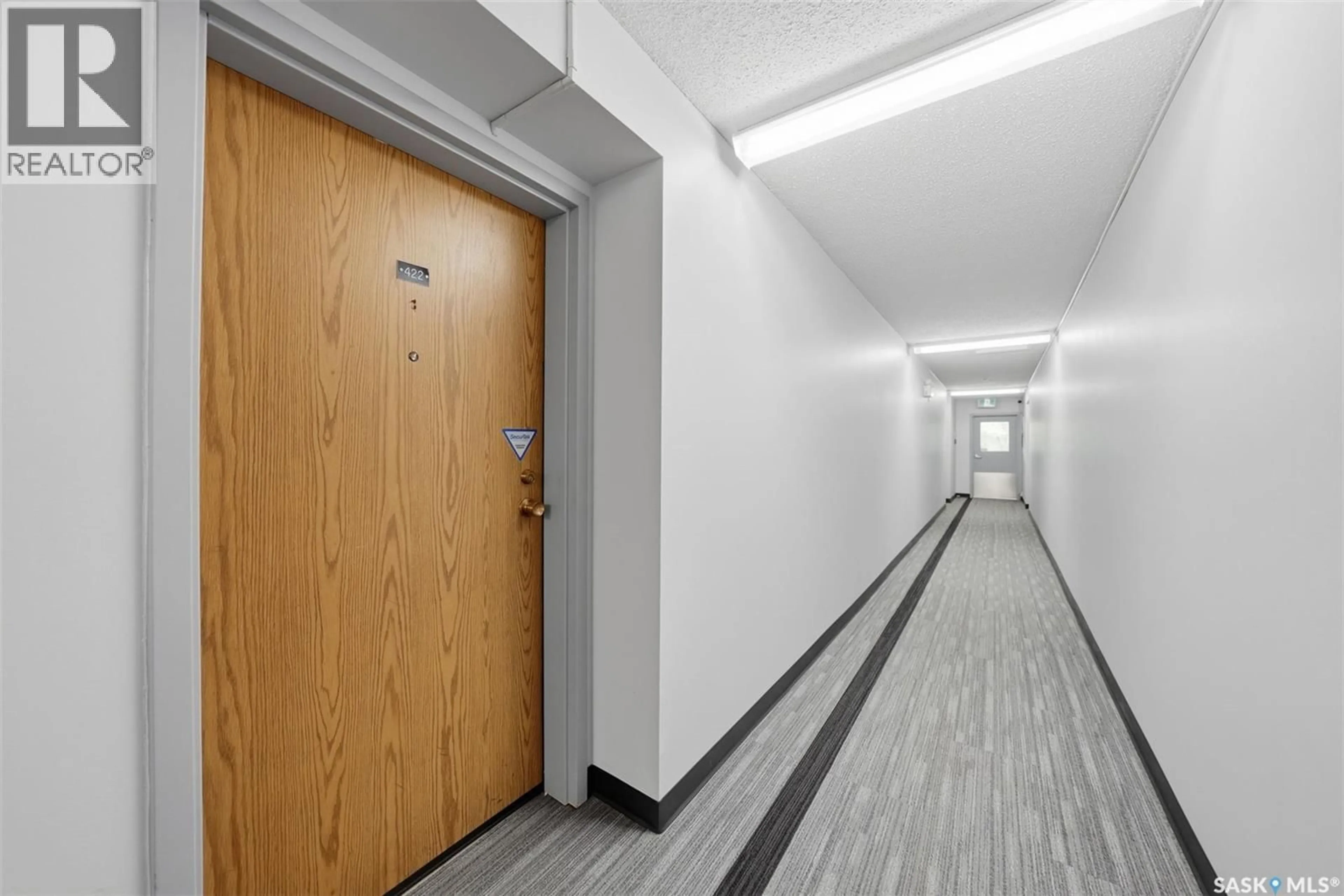 Indoor foyer for 422 1580 OLIVE DIEFENBAKER DRIVE, Prince Albert Saskatchewan S6V7M6