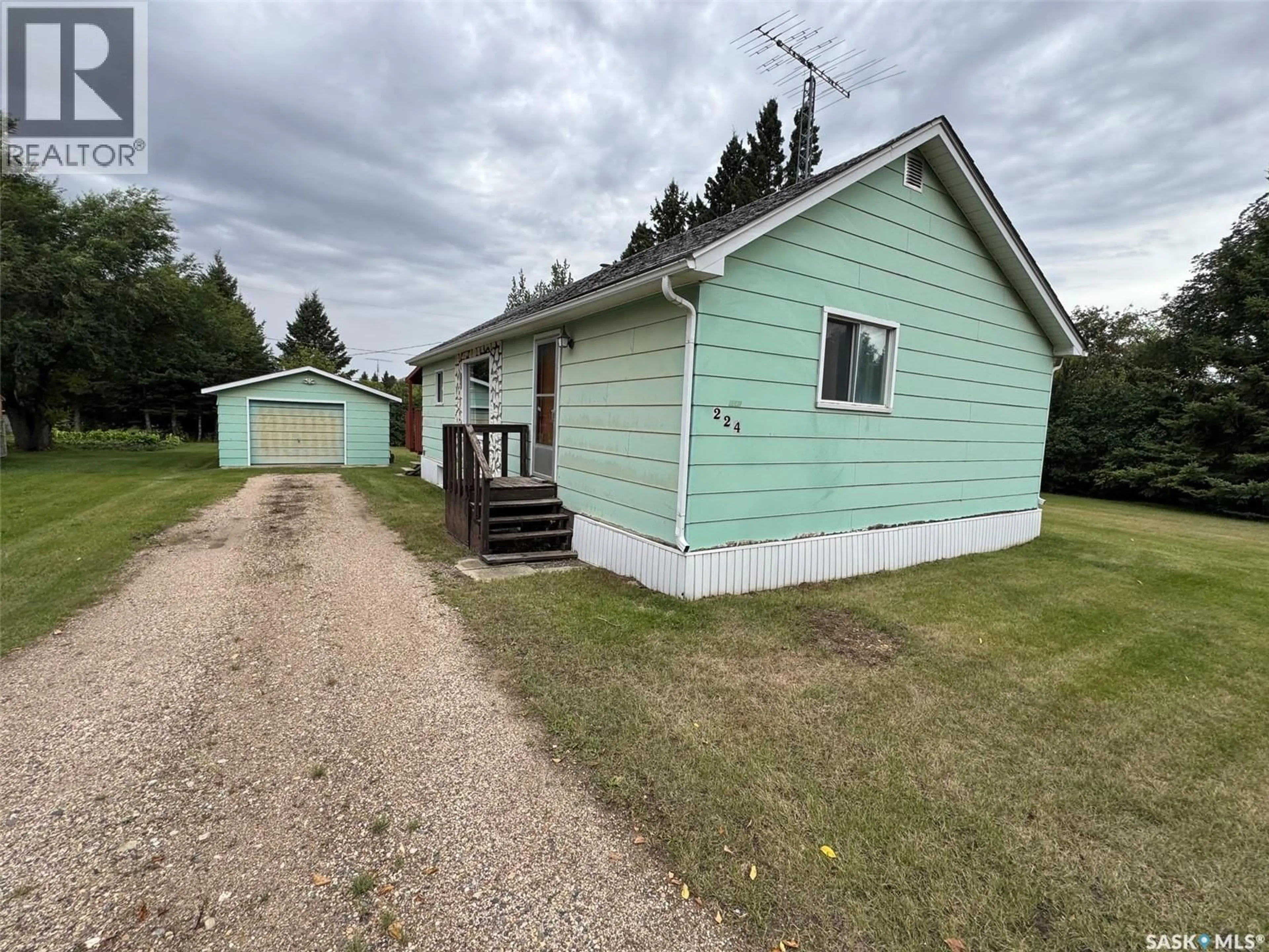 A pic from outside/outdoor area/front of a property/back of a property/a pic from drone, building for 224 2ND AVENUE, Spalding Saskatchewan S0K4C0
