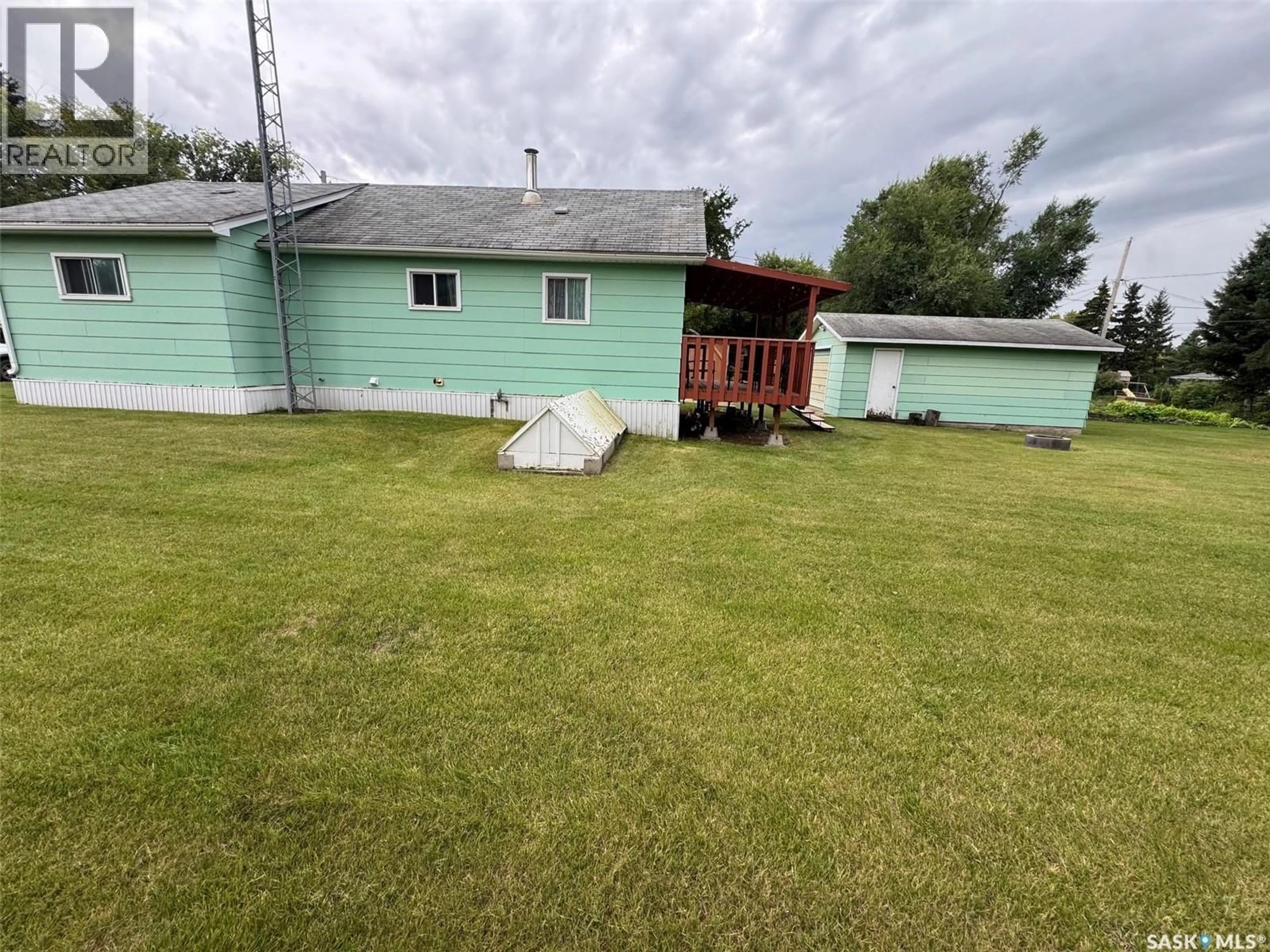 A pic from outside/outdoor area/front of a property/back of a property/a pic from drone, unknown for 224 2ND AVENUE, Spalding Saskatchewan S0K4C0