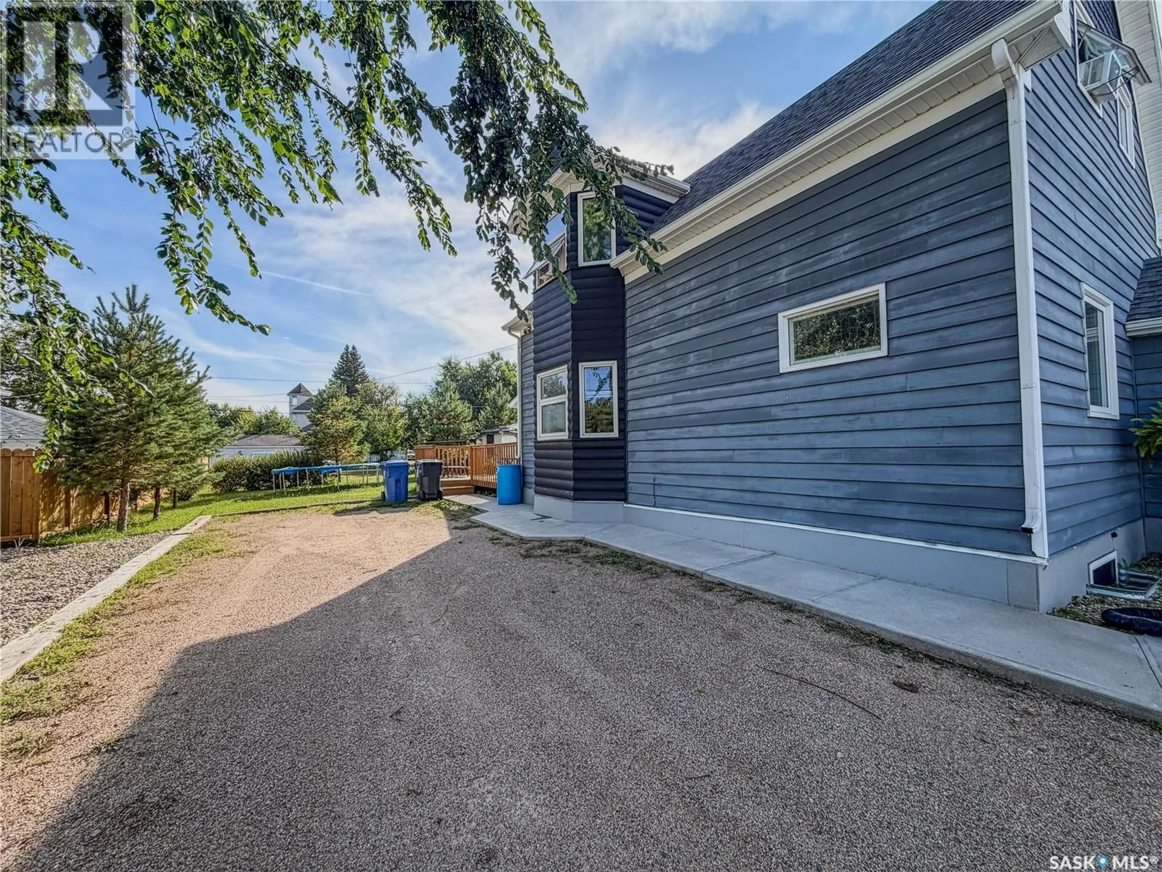 Unknown for 127 10TH AVENUE, Melville Saskatchewan S0A2P0