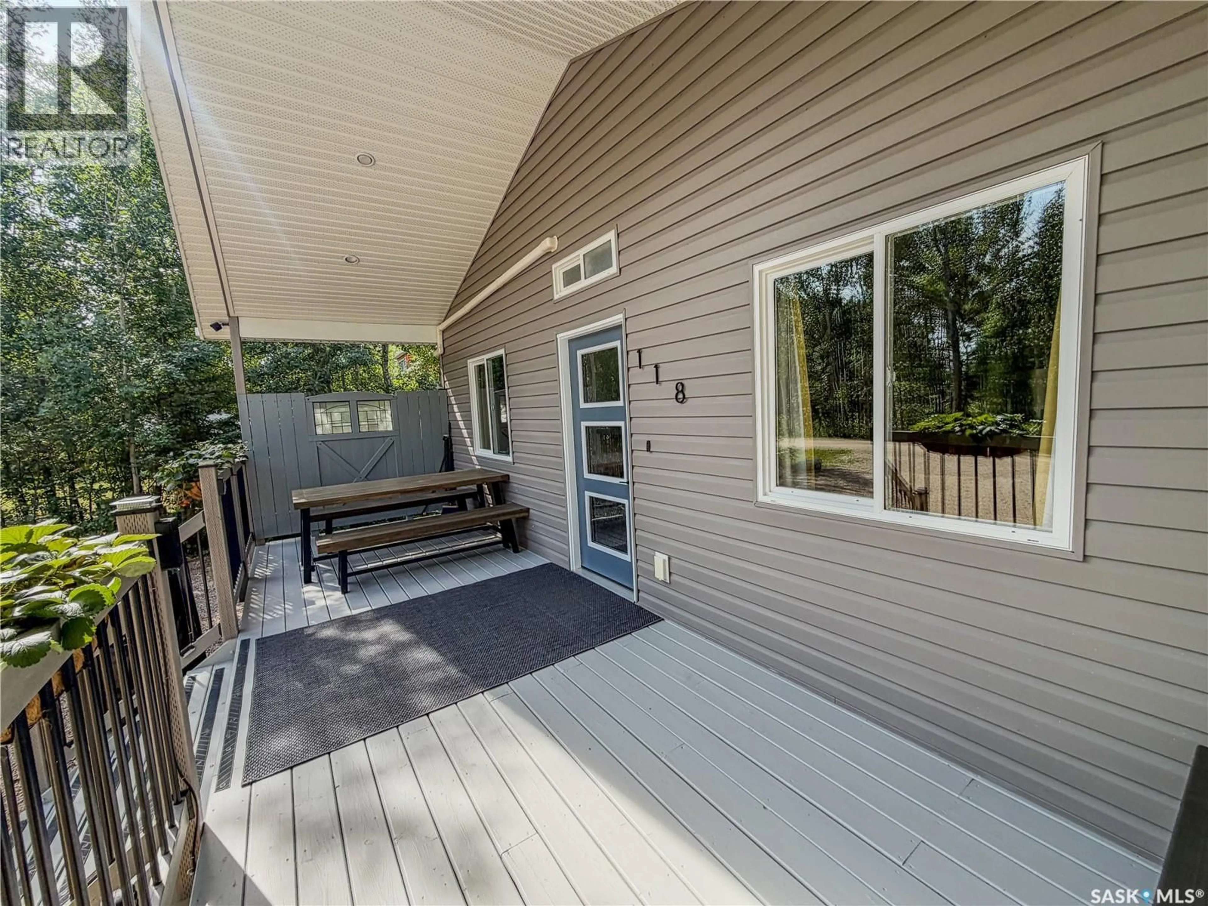 Home with vinyl exterior material, water/lake/river/ocean view for 118 EUGENE DRIVE, Good Lake Rm No. 274 Saskatchewan S0A0L1
