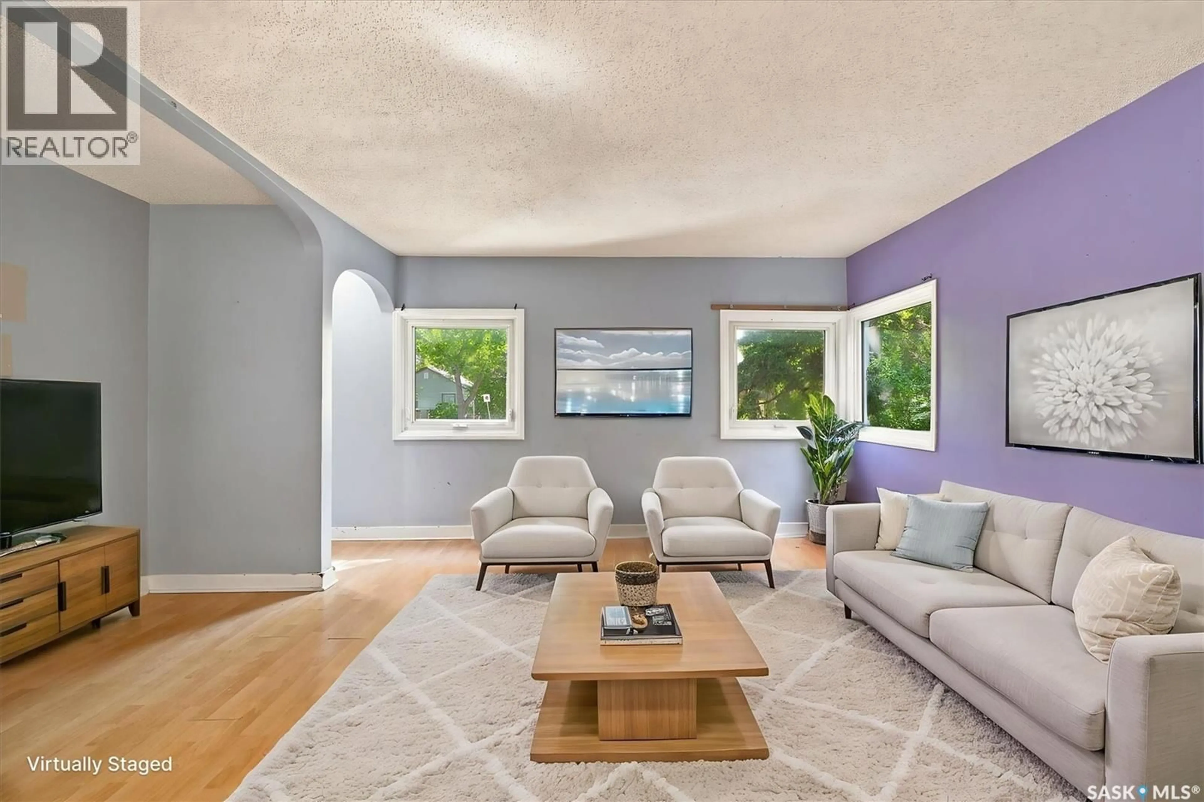 Living room with furniture, unknown for 2204 LORNE AVENUE, Saskatoon Saskatchewan S7J0R9