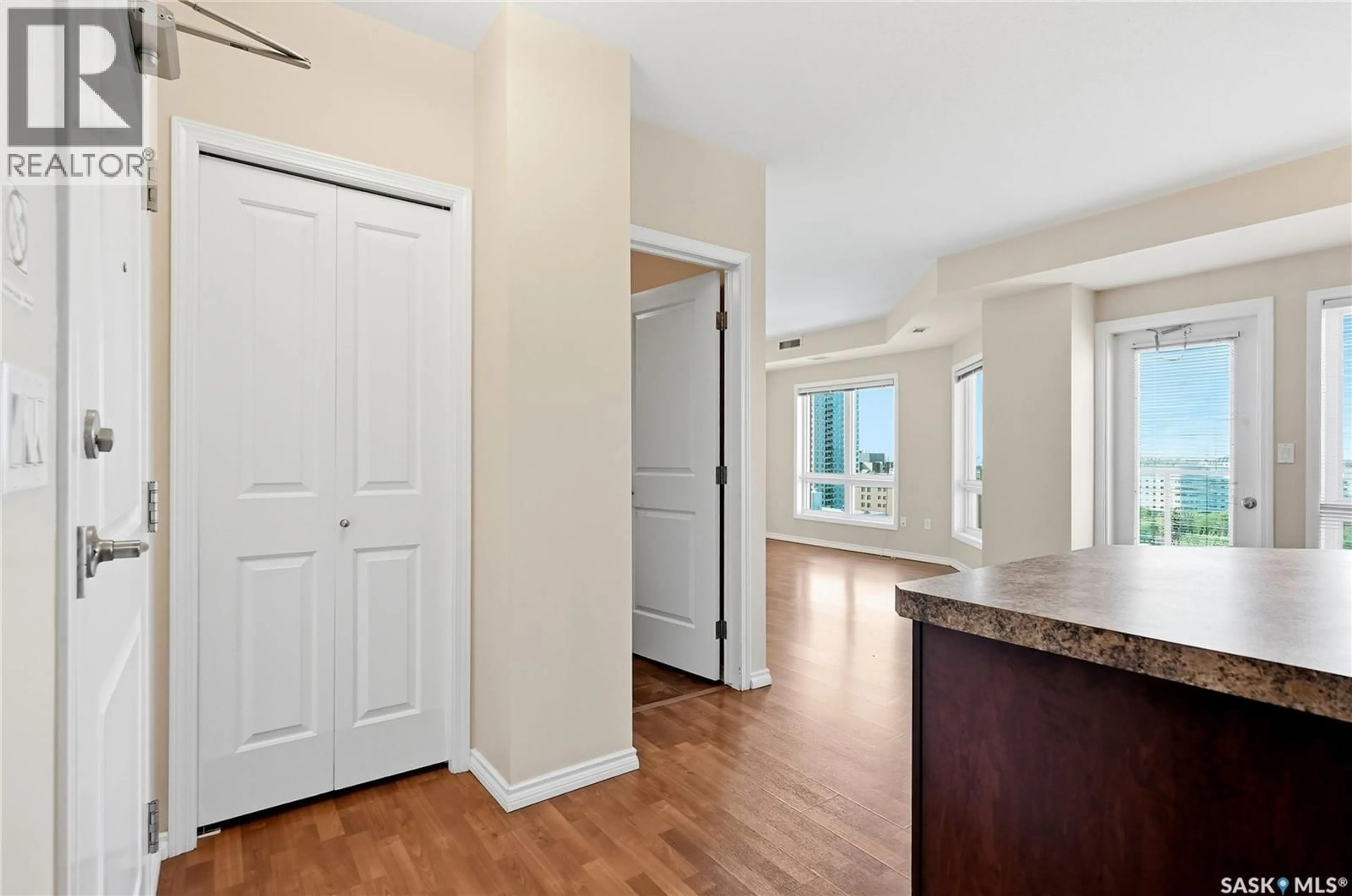 Unknown for 902 - 1403 SPADINA CRESCENT, Saskatoon Saskatchewan S7K0G8