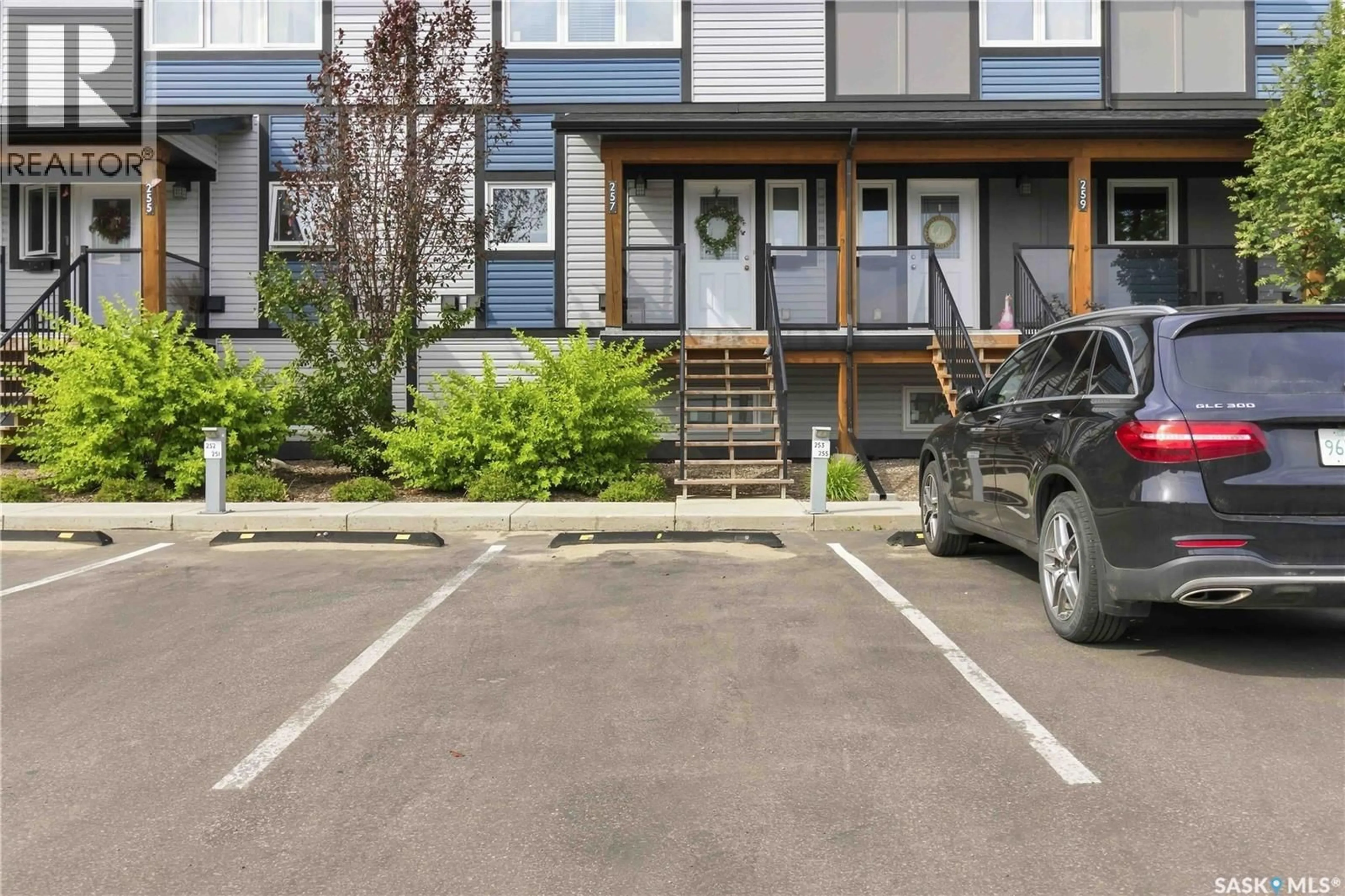 Unknown for 250 - 257 AKHTAR BEND, Saskatoon Saskatchewan S7W0W4