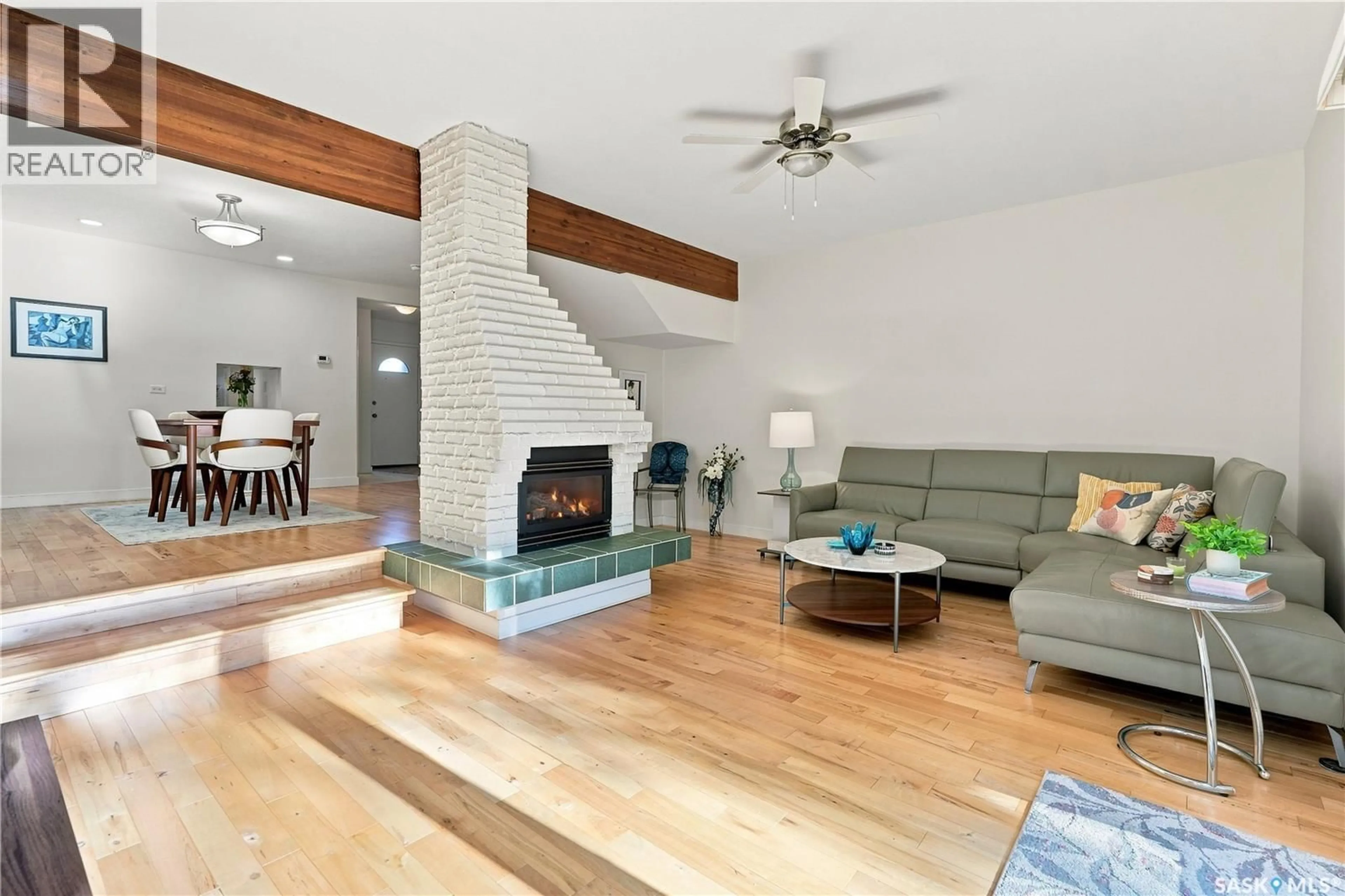 Living room with furniture, unknown for 48 CANNINGTON MEWS, Regina Saskatchewan S4S5Z7