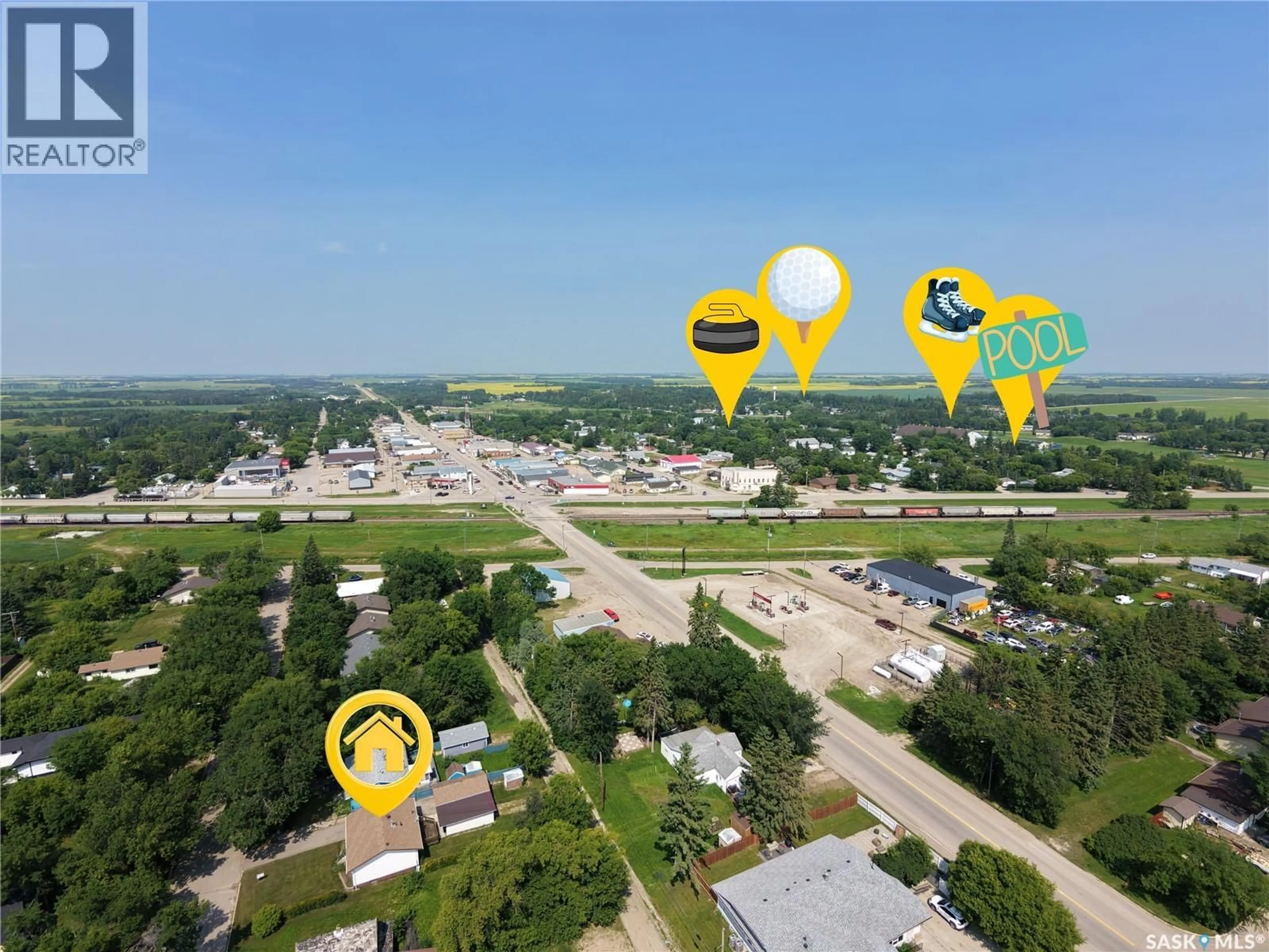 A pic from outside/outdoor area/front of a property/back of a property/a pic from drone, street for 86 1ST STREET, Wadena Saskatchewan S0A4J0
