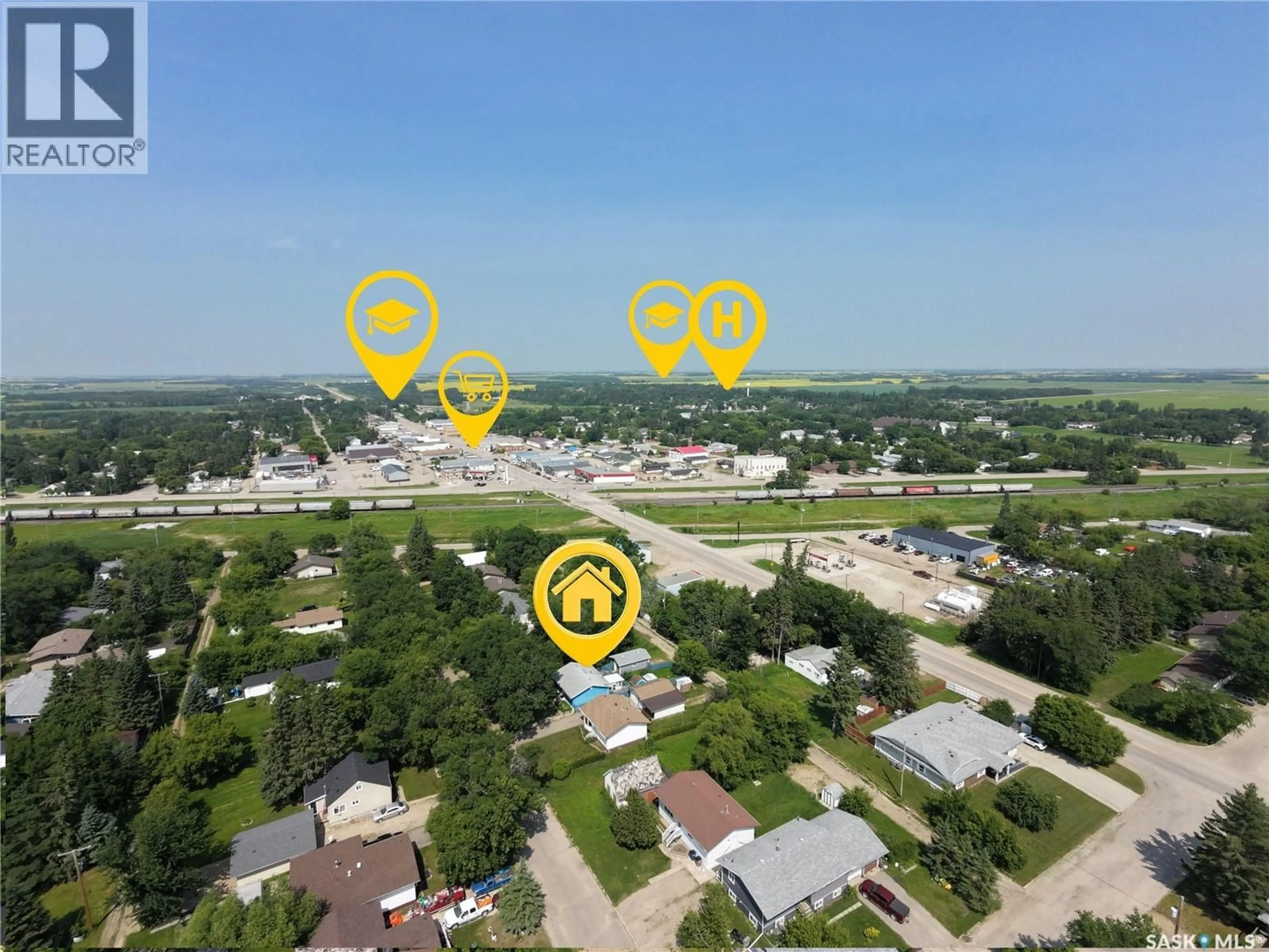 A pic from outside/outdoor area/front of a property/back of a property/a pic from drone, unknown for 86 1ST STREET, Wadena Saskatchewan S0A4J0