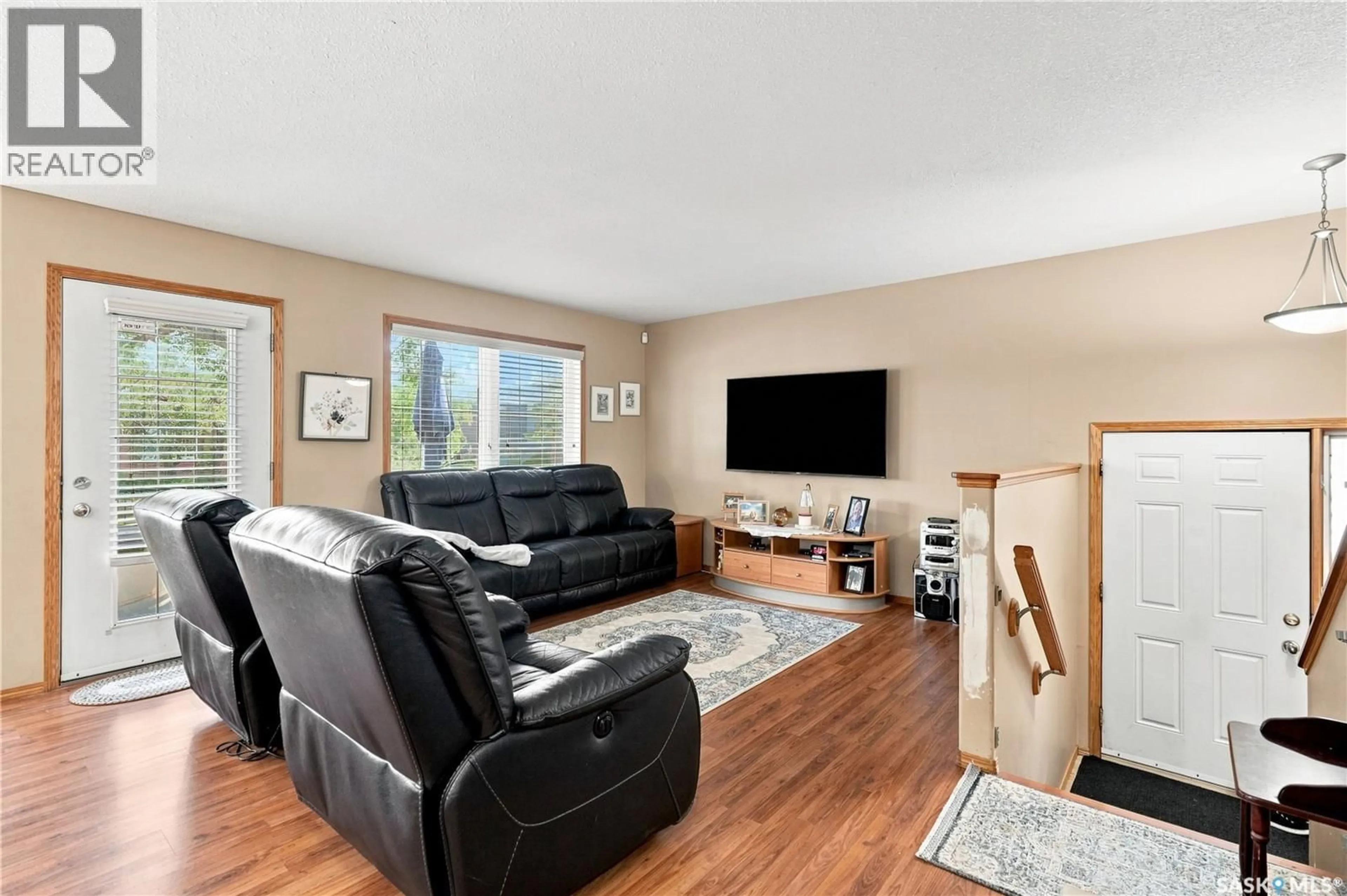 Living room with furniture, unknown for 4920 DEWDNEY AVENUE, Regina Saskatchewan S4T1B8