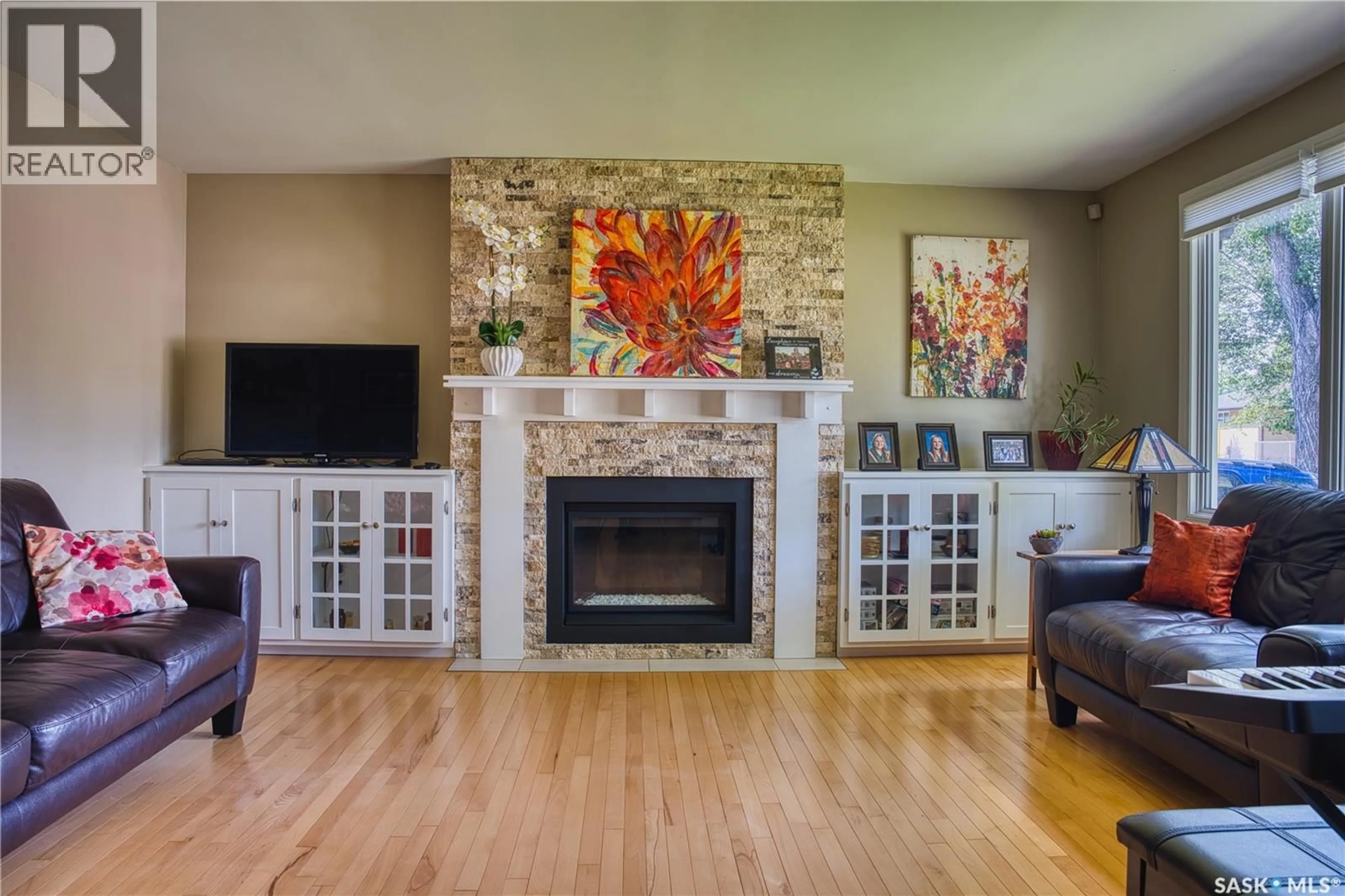 Living room with furniture, unknown for 239 RODENBUSH DRIVE, Regina Saskatchewan S4R6X1