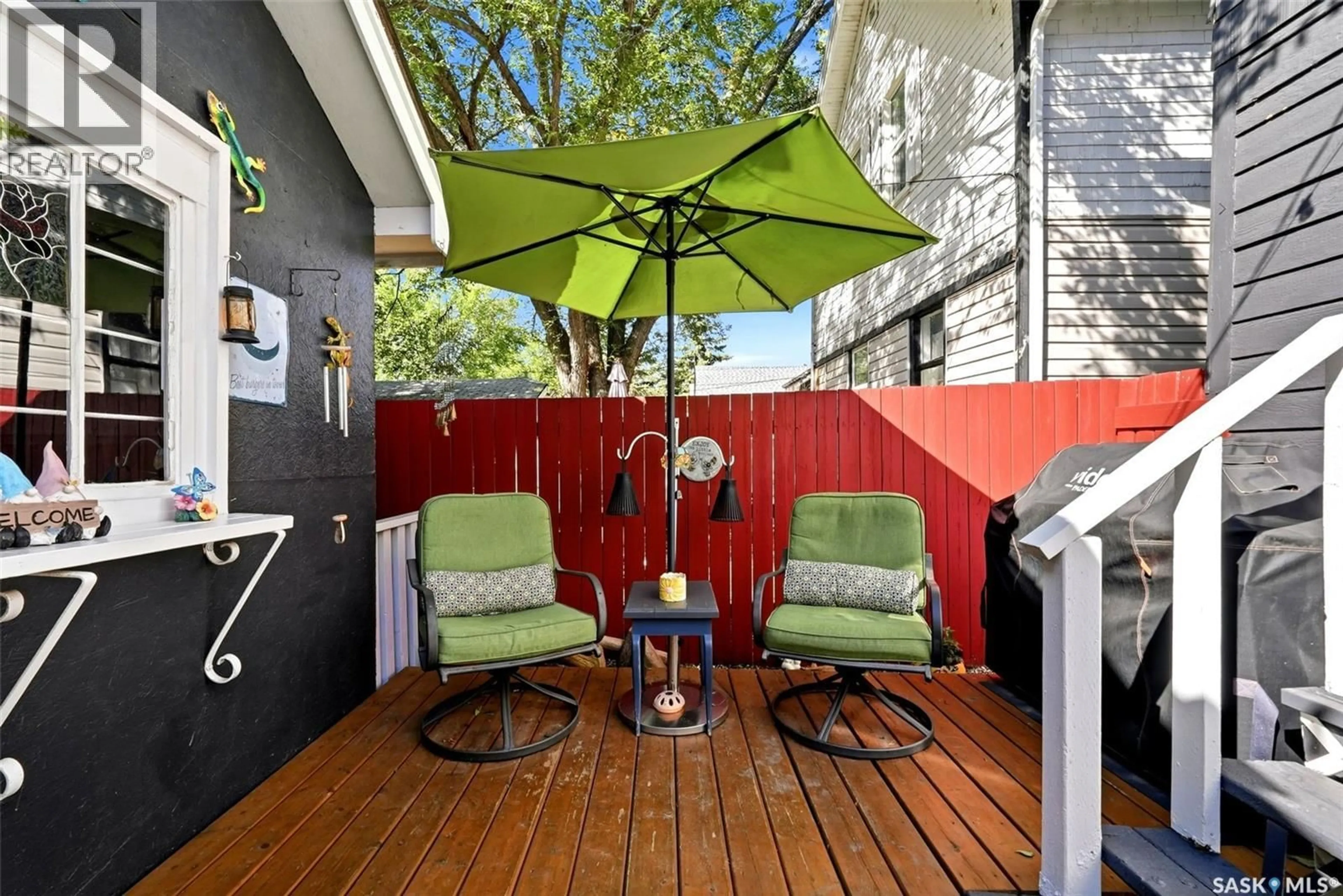 Patio, street for 1320 PRINCESS STREET, Regina Saskatchewan S4T3Y8