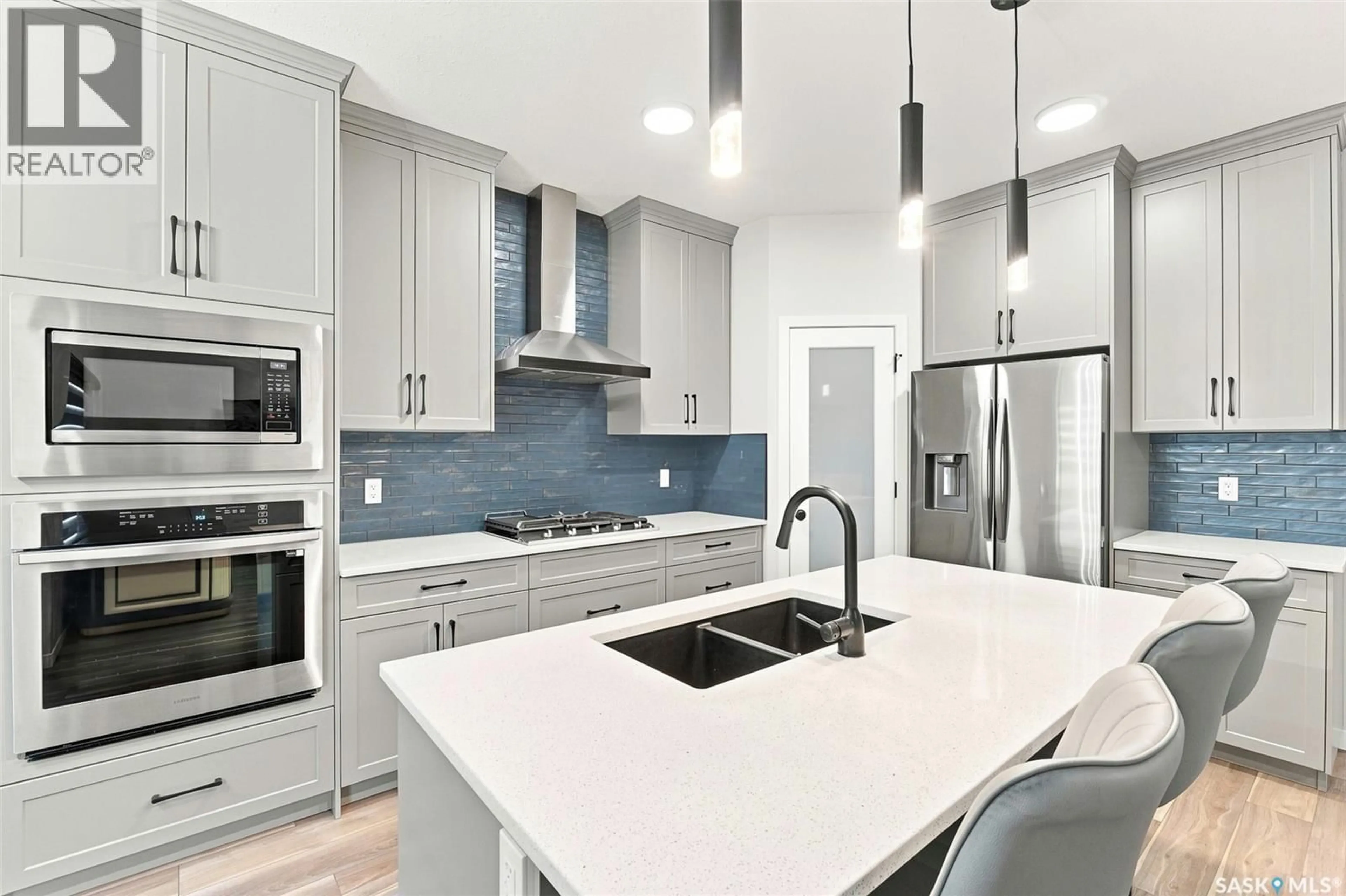 Contemporary kitchen, ceramic/tile floor for 8718 WHEAT CRESCENT, Regina Saskatchewan S4Y0H4
