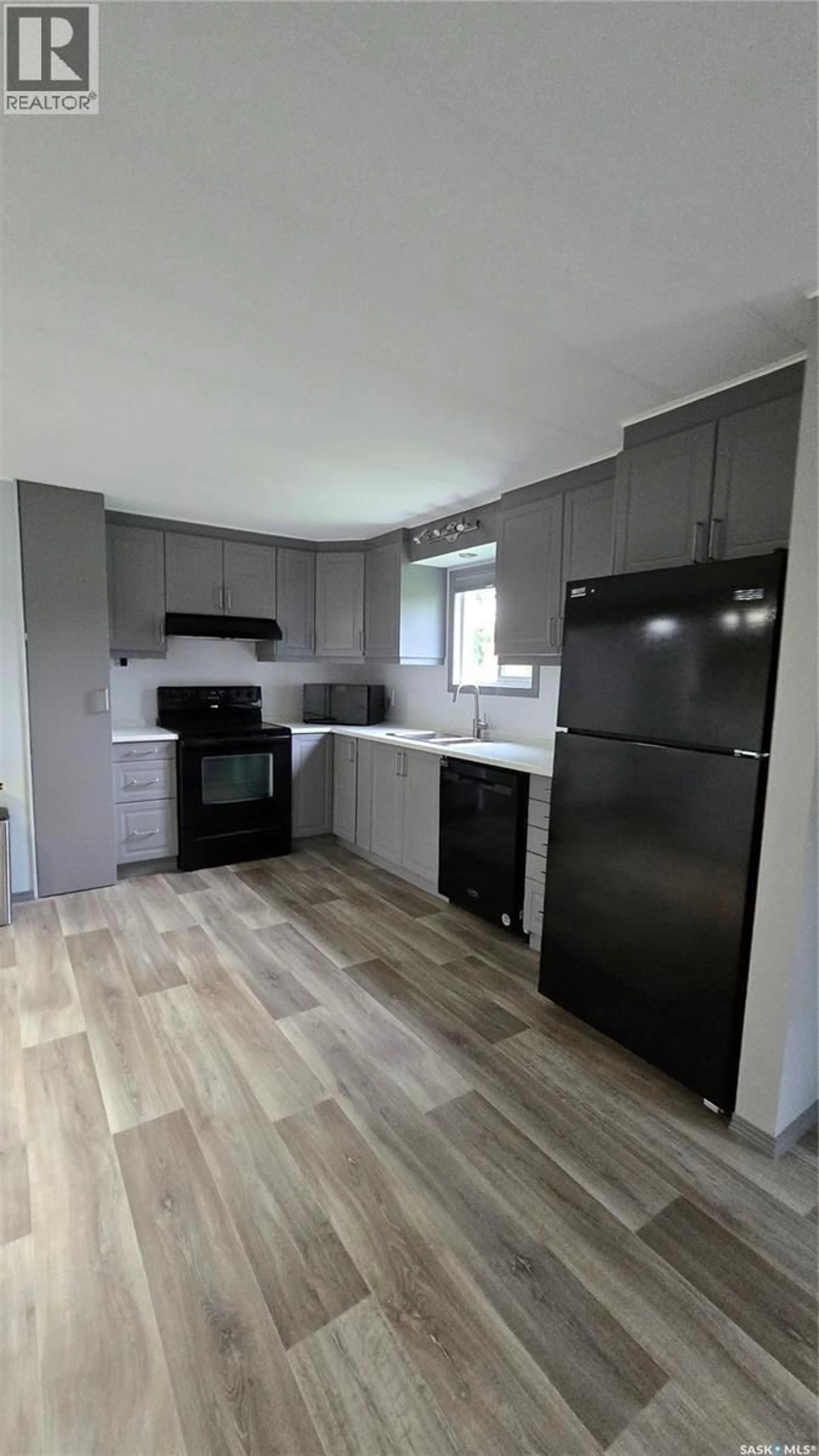 Standard kitchen, wood/laminate floor for 415 THIRD STREET, Glen Ewen Saskatchewan S0C1C0