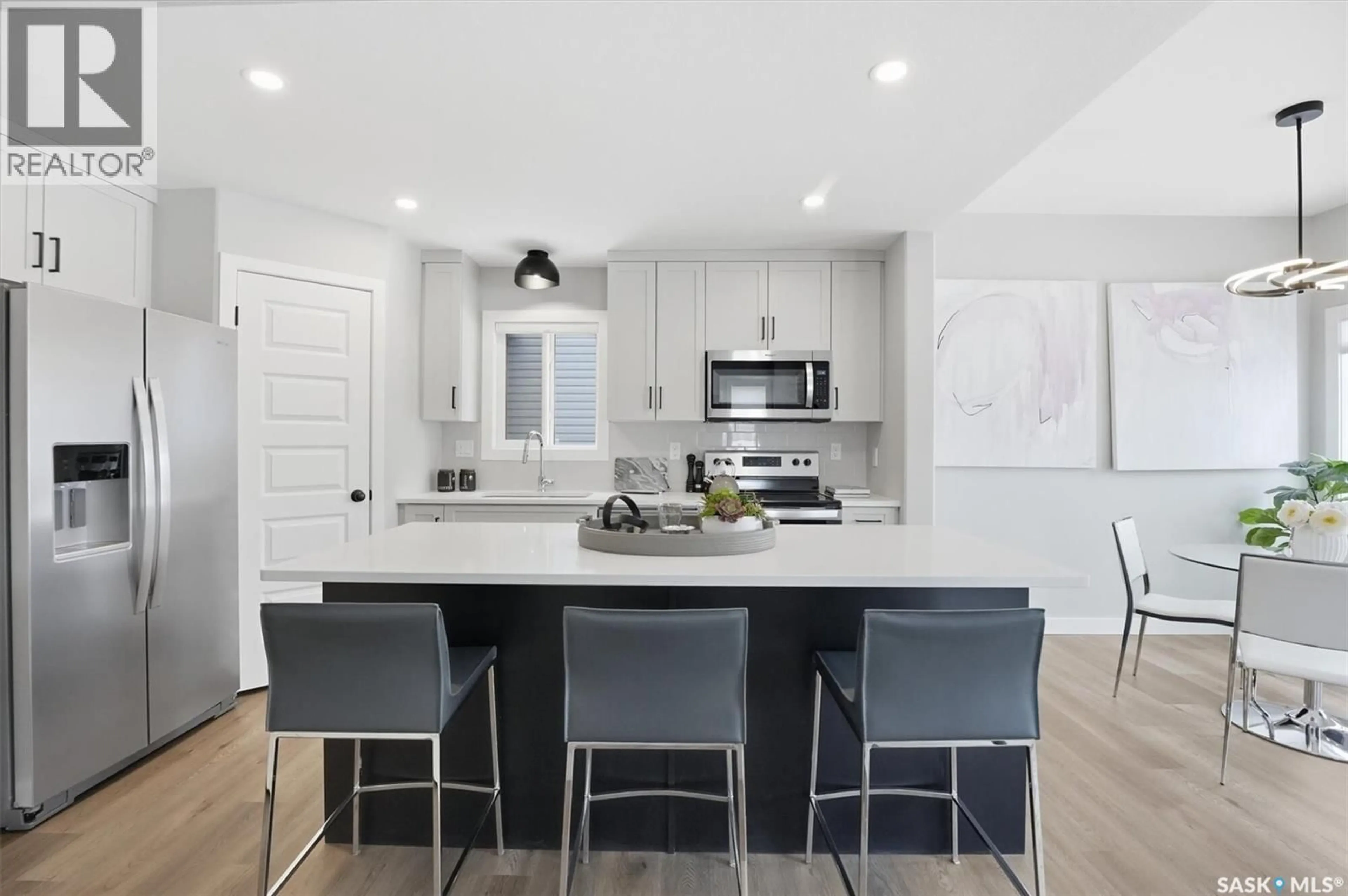 Open concept kitchen, unknown for 567 COCKCROFT COURT, Saskatoon Saskatchewan S7V1Y8