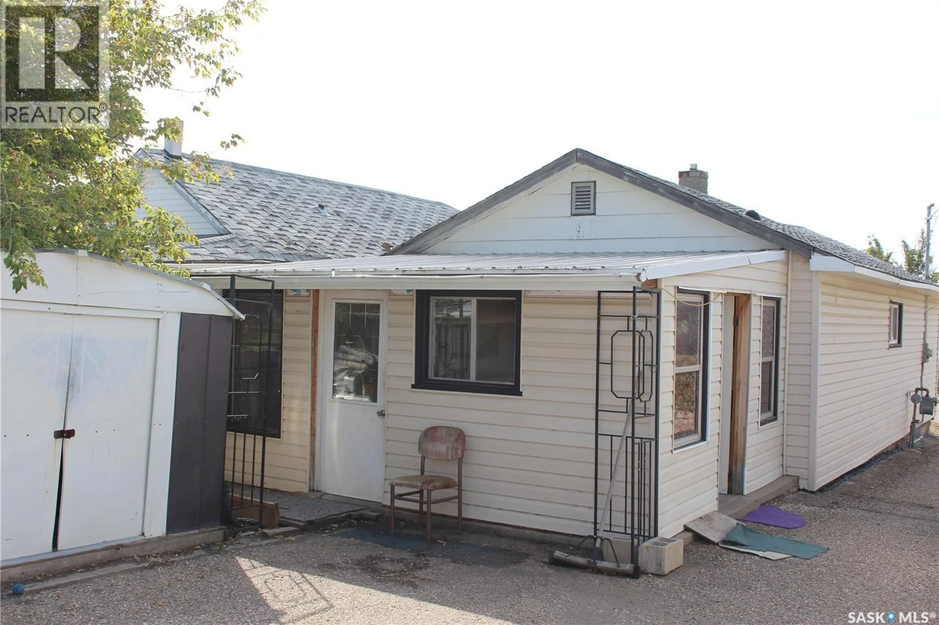 Unknown for 928 FAIRFORD STREET, Moose Jaw Saskatchewan S6H0G4