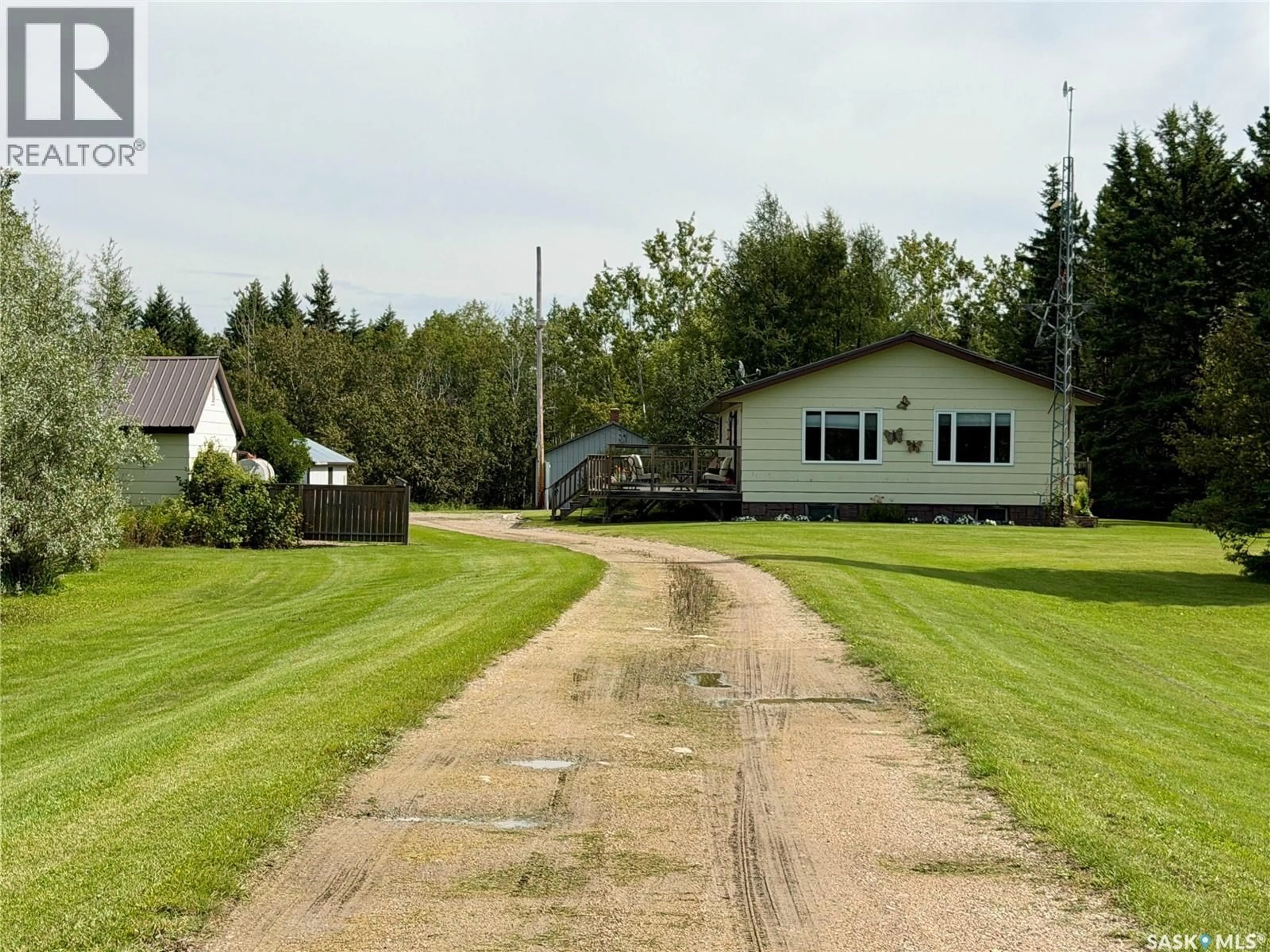 A pic from outside/outdoor area/front of a property/back of a property/a pic from drone, street for 10 ACRE ACREAGE, Medstead Rm No.497 Saskatchewan S0M1W0